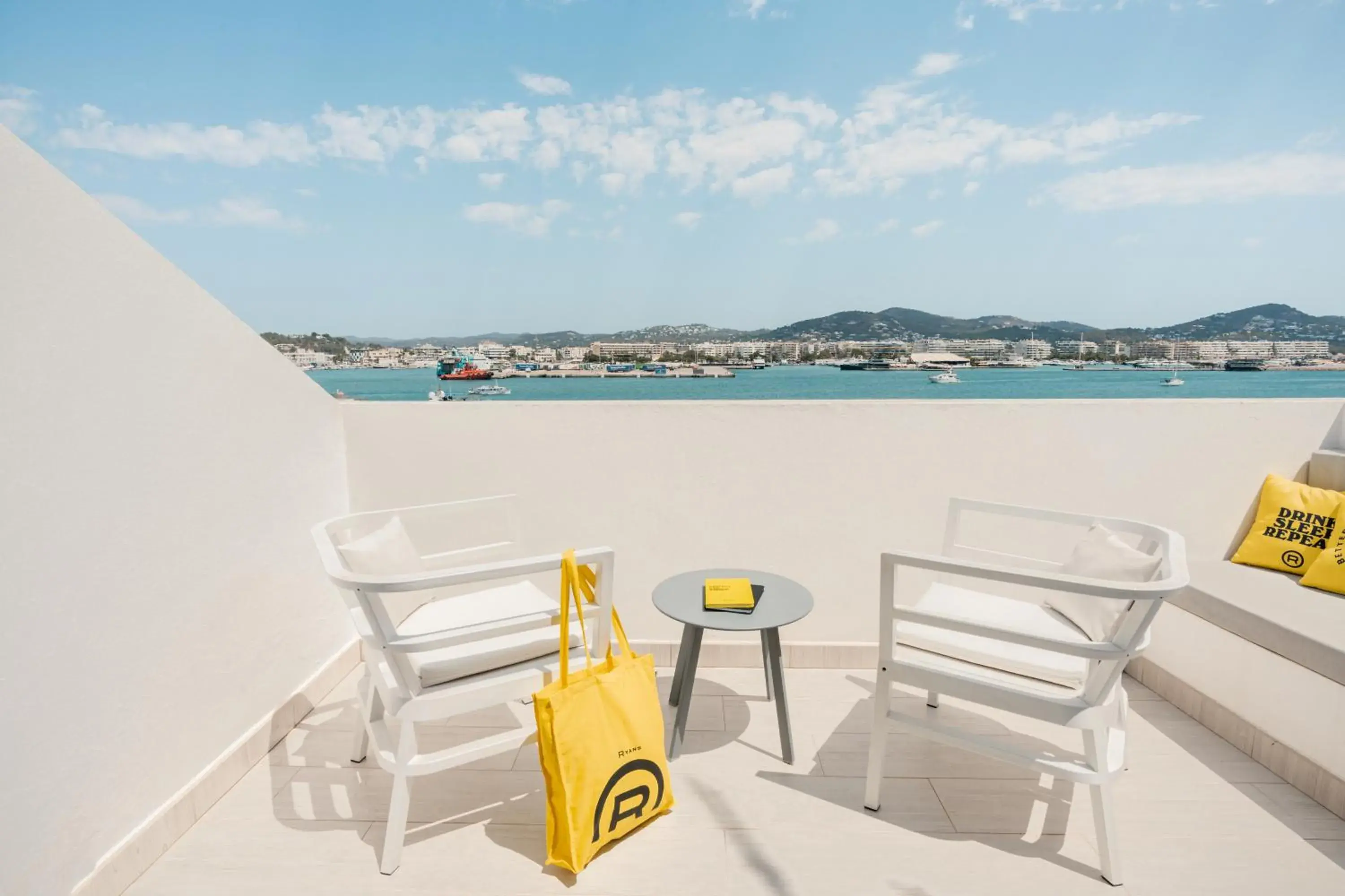 Sea view in Ryans La Marina Sea view in Ryans La Marina