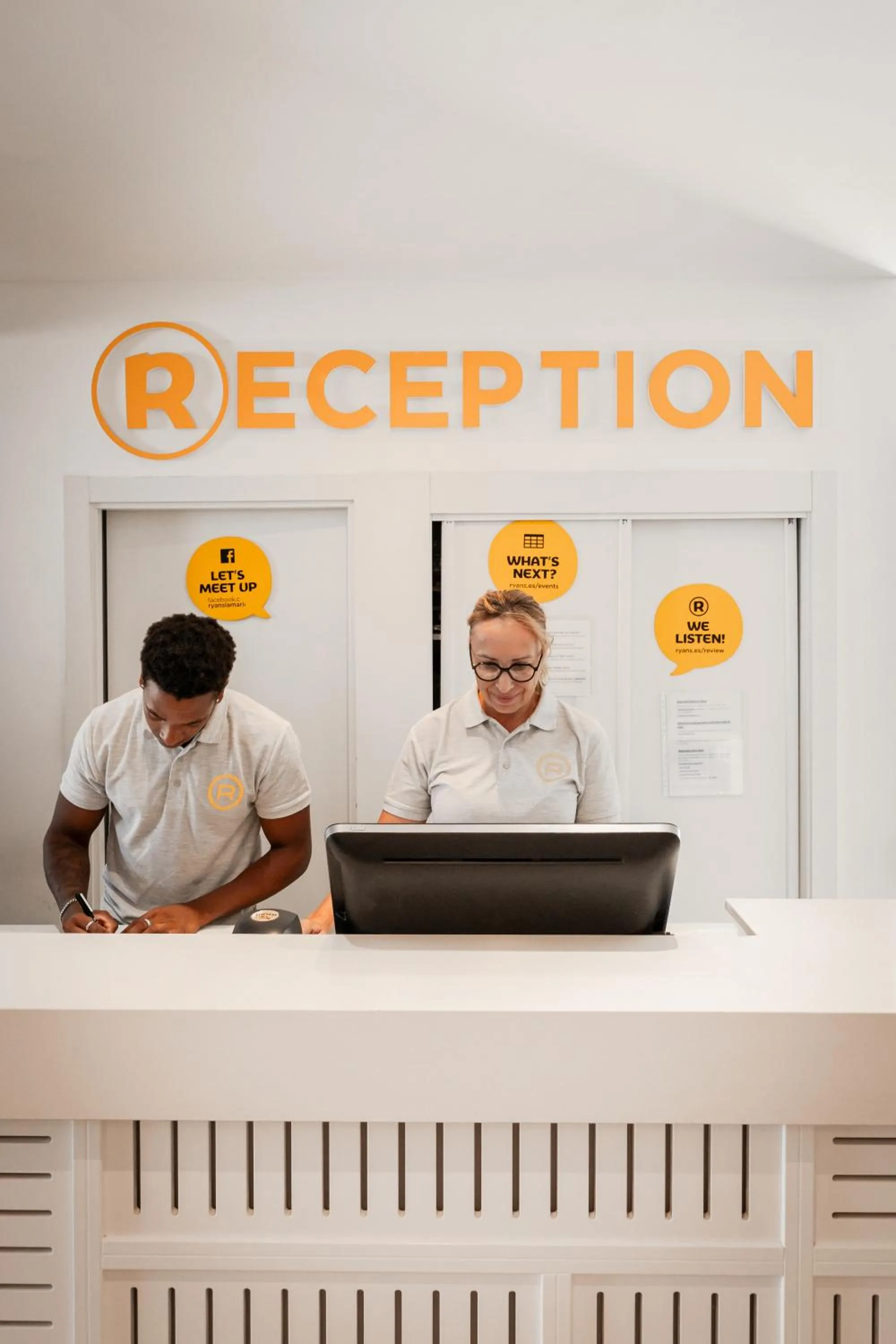 Lobby or reception in Ryans La Marina