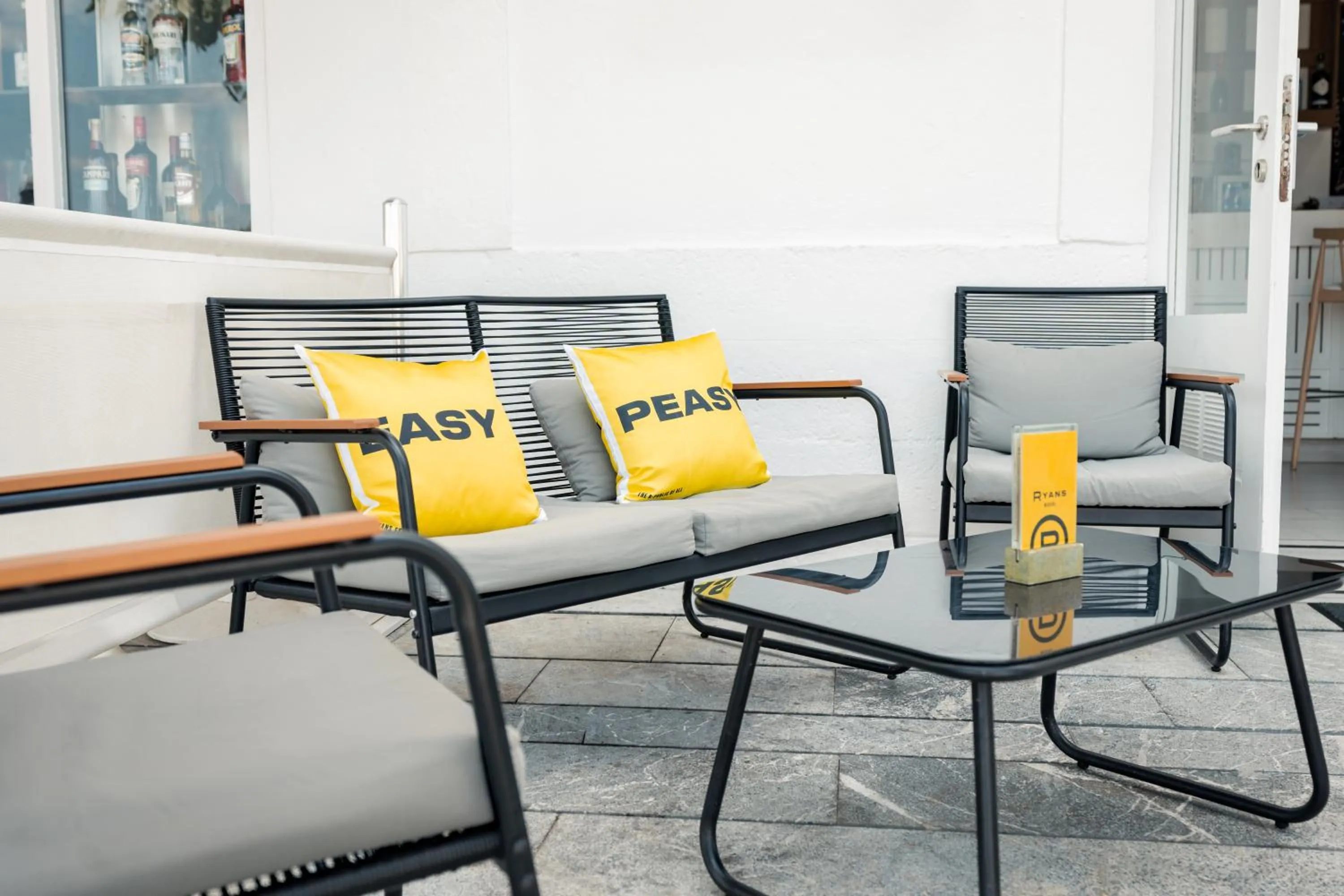 Solarium in Ryans La Marina