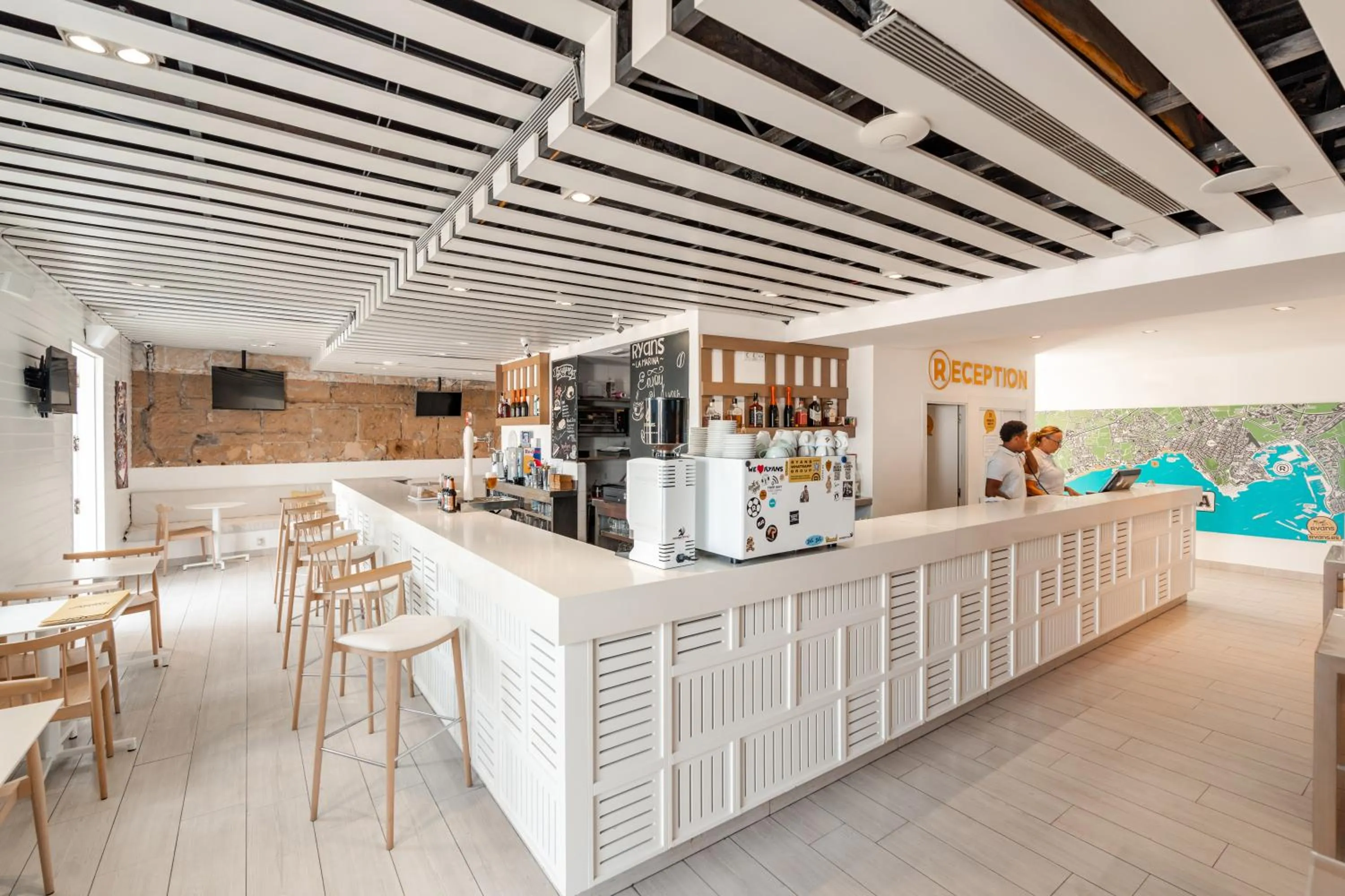 Restaurant/places to eat in Ryans La Marina