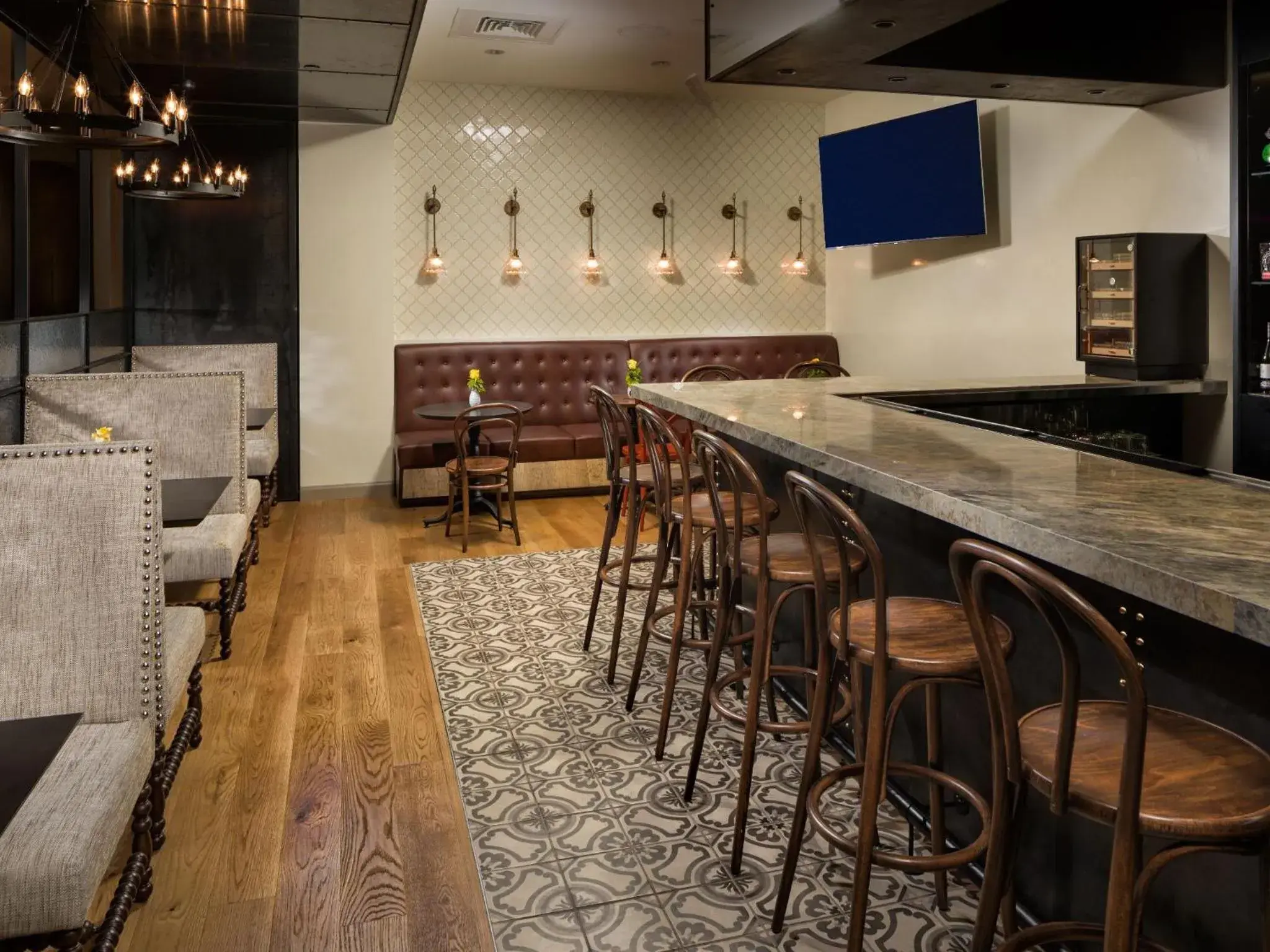 Restaurant/places to eat in Hotel Valencia Riverwalk Restaurant/places to eat in Hotel Valencia Riverwalk