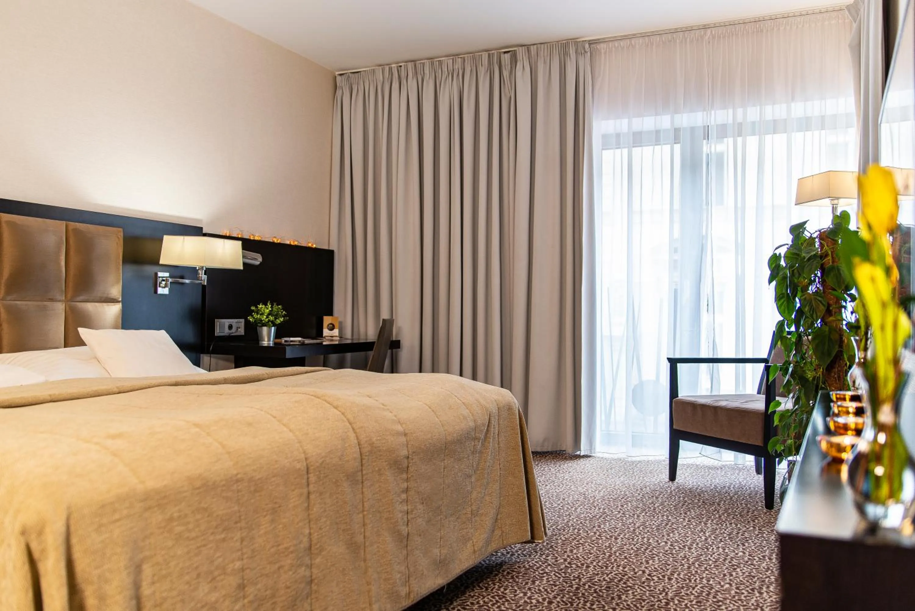 Photo of the whole room, Bed in Hotel Avance