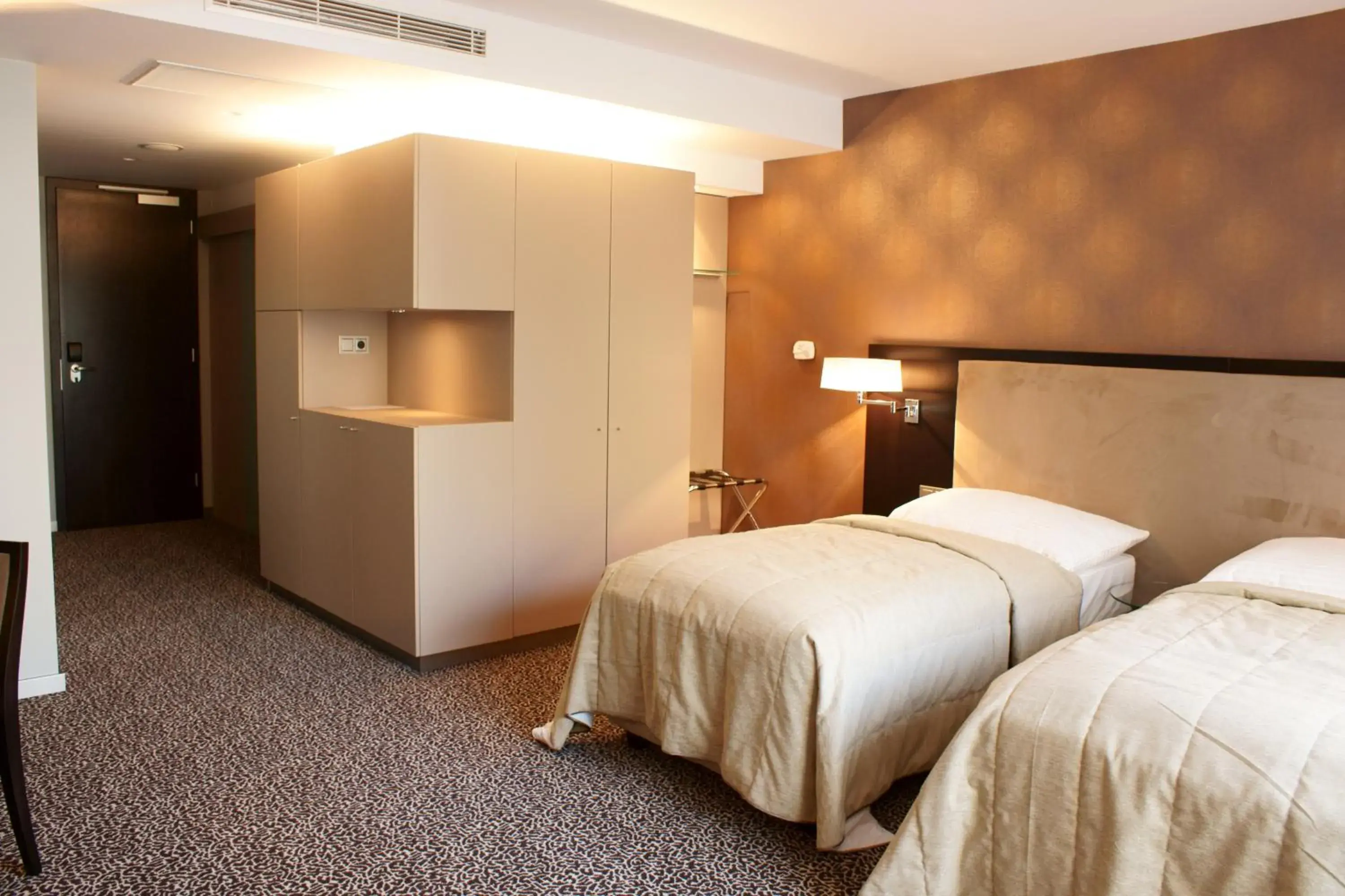 Bed in Hotel Avance Bed in Hotel Avance