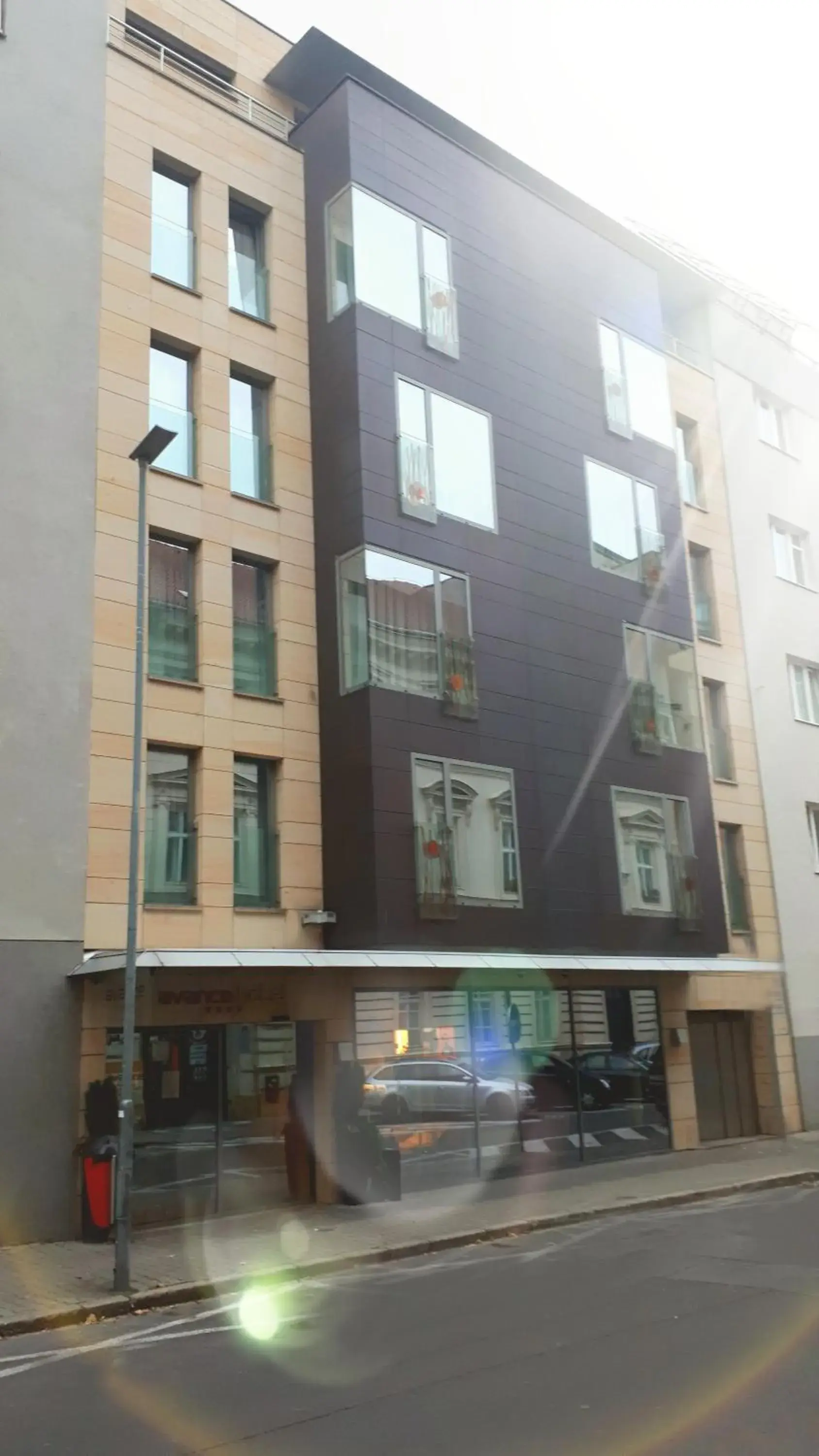 Facade/entrance in Hotel Avance Facade/entrance in Hotel Avance