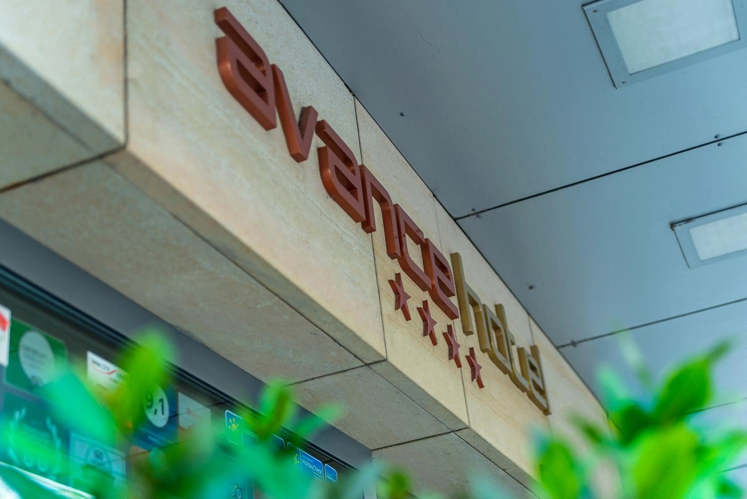 Logo/Certificate/Sign in Hotel Avance