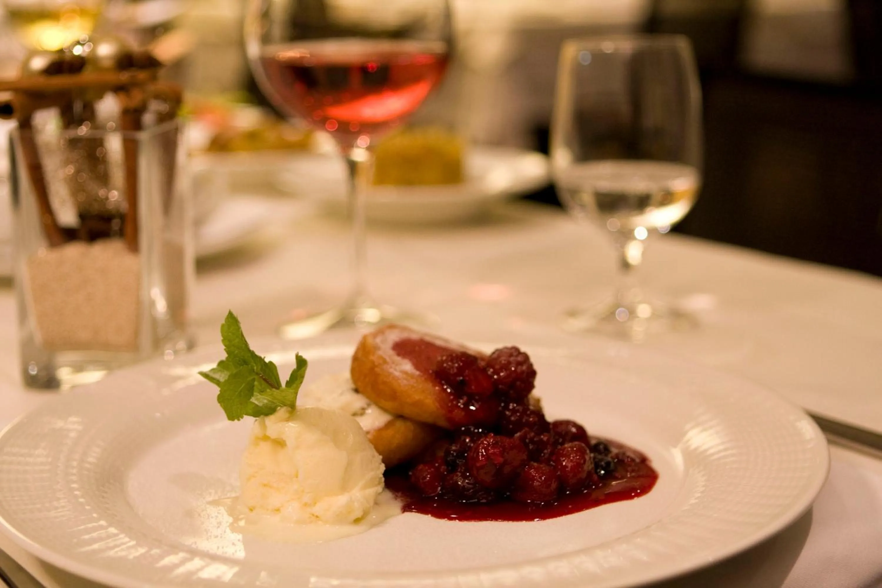 Food and drinks in Hotel Avance