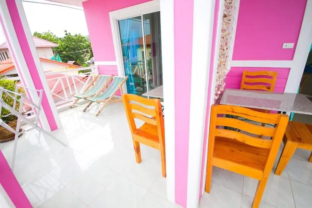 Deluxe Double Room - Upper Floor in HappyLove1 Deluxe Double Room - Upper Floor in HappyLove1