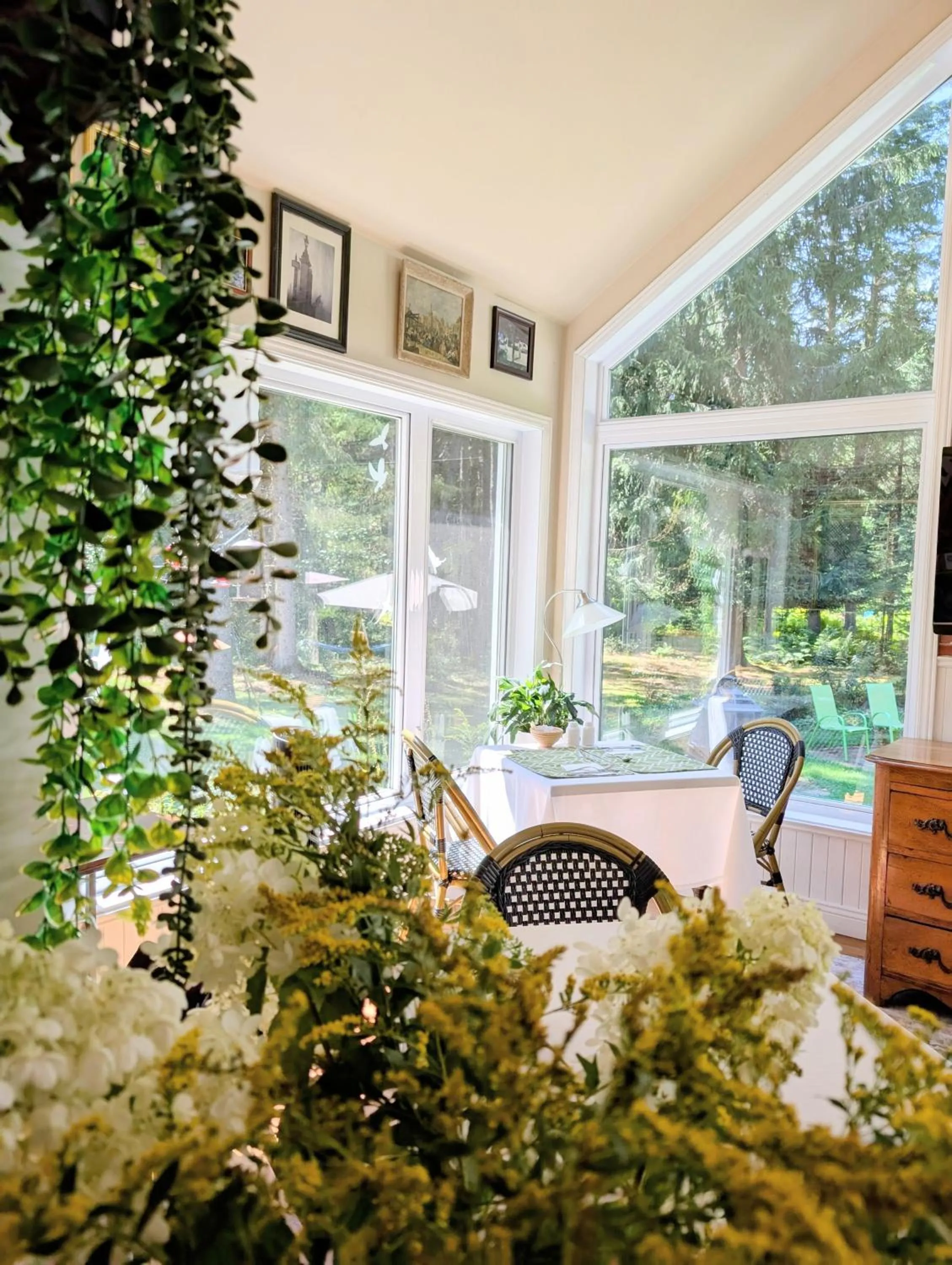 Dining area in La Tremblante