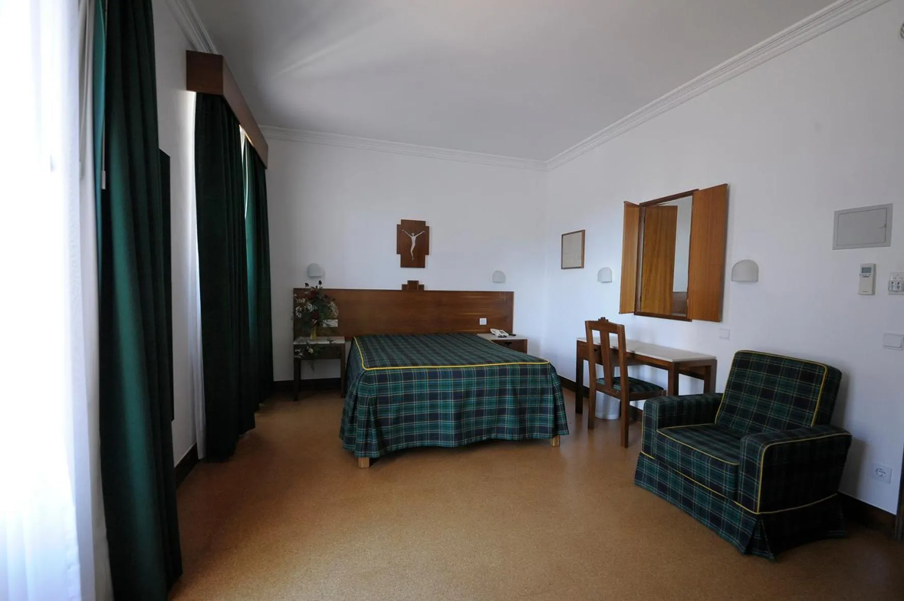 Bedroom in Hotel Irmãs Dominicanas - Fátima by Flagworld Hotels