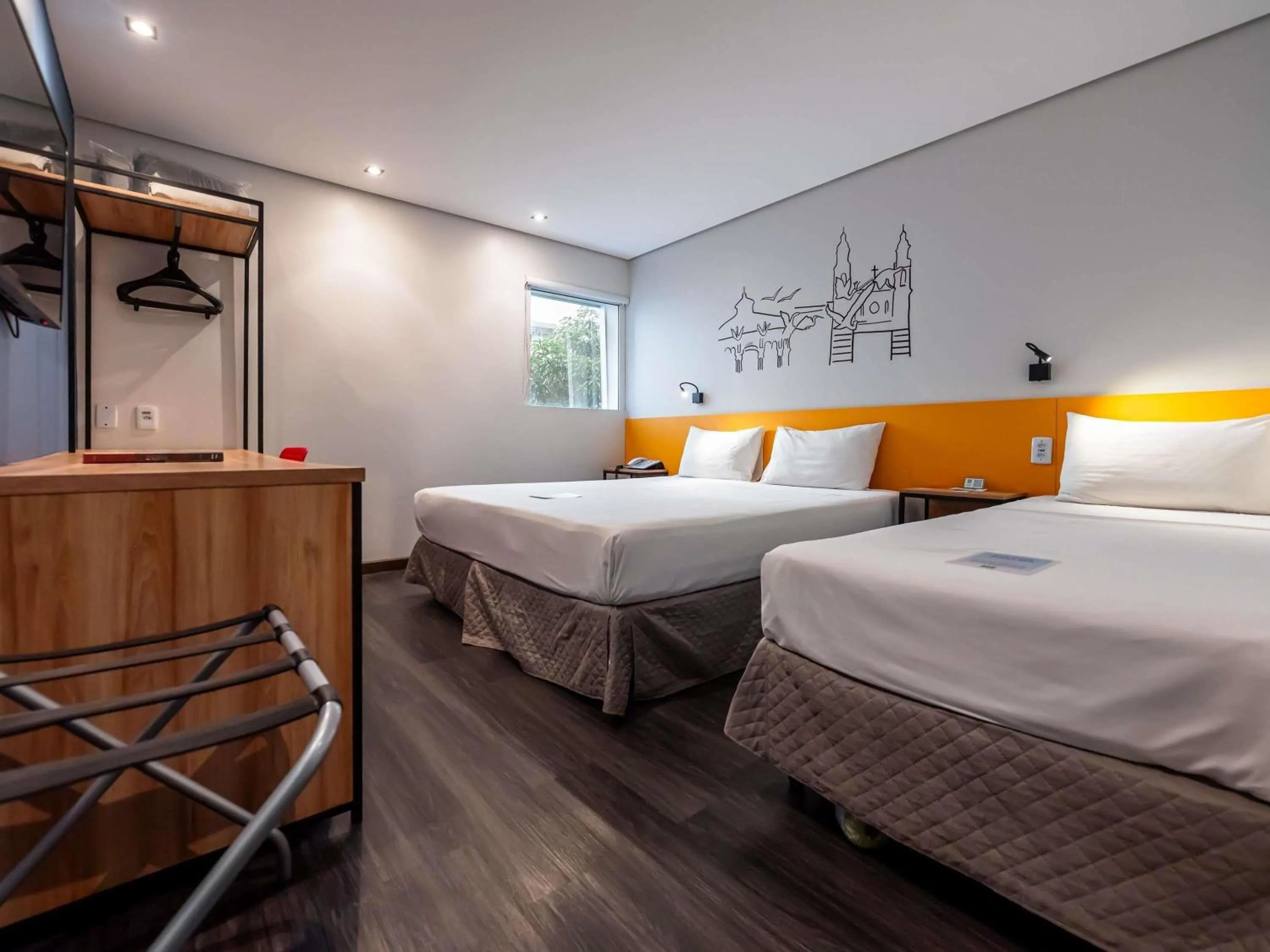 Bedroom, Bed in ibis Styles Belem Nazare