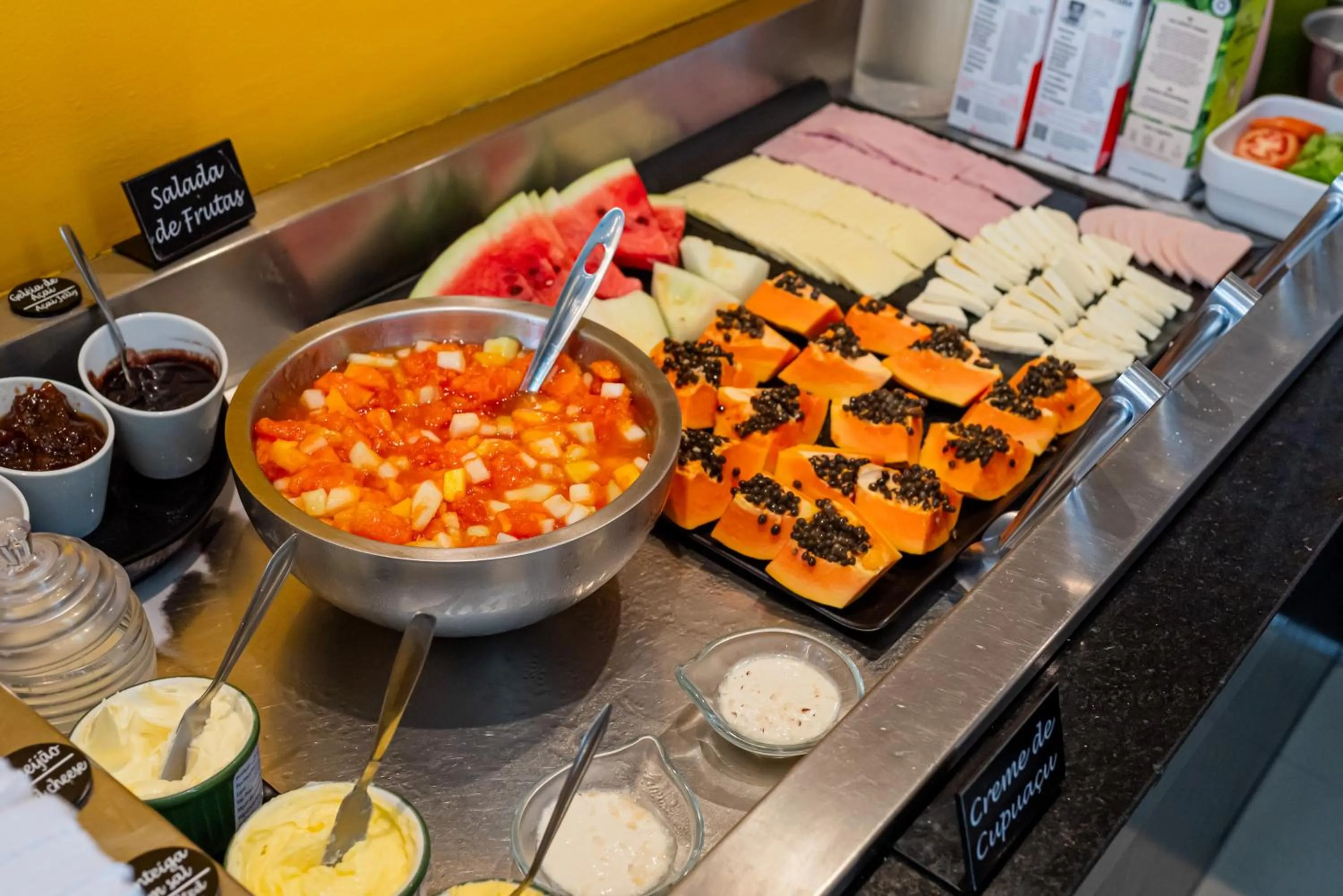 Breakfast in ibis Styles Belem Nazare