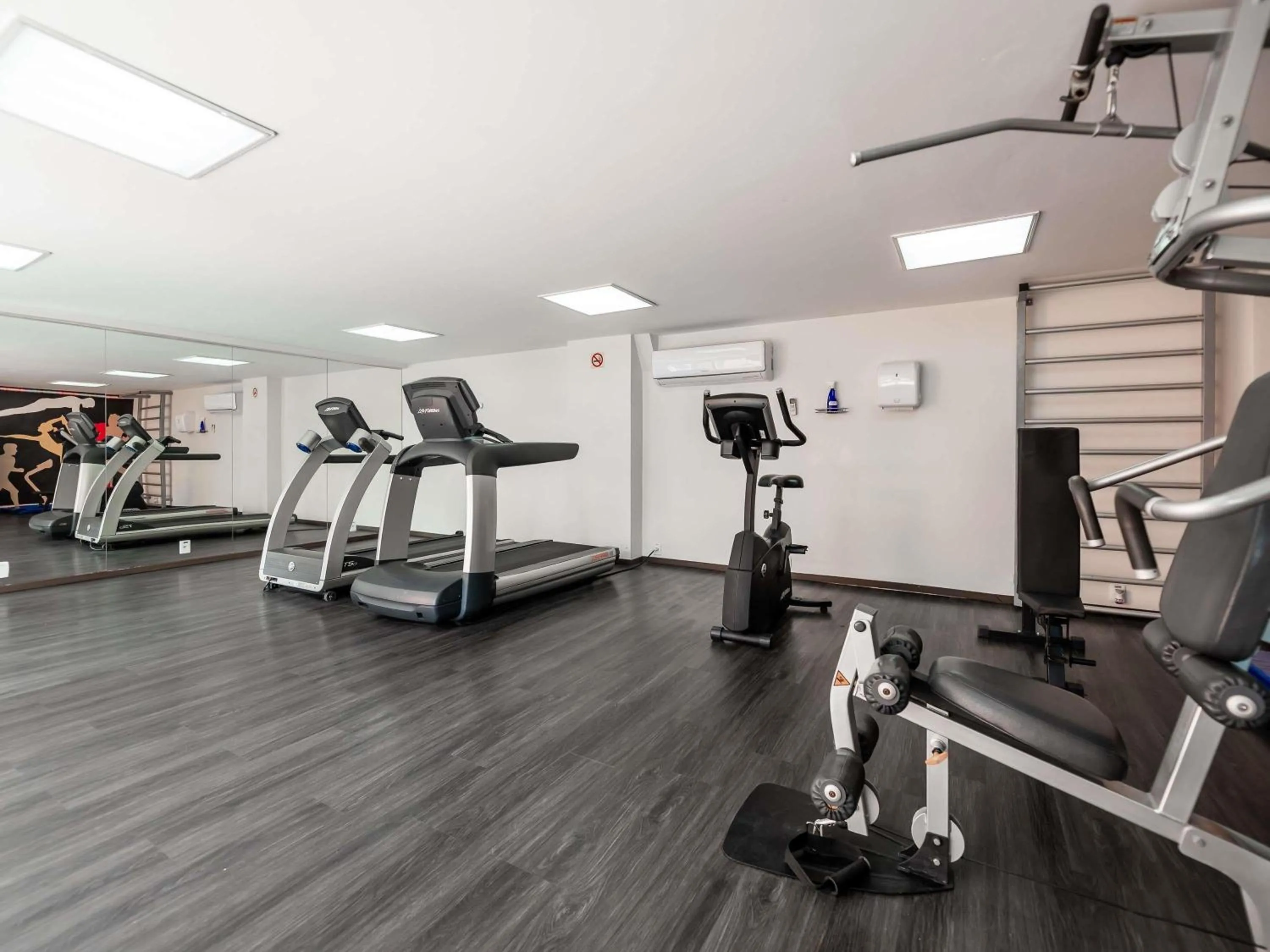 Fitness centre/facilities in ibis Styles Belem Nazare