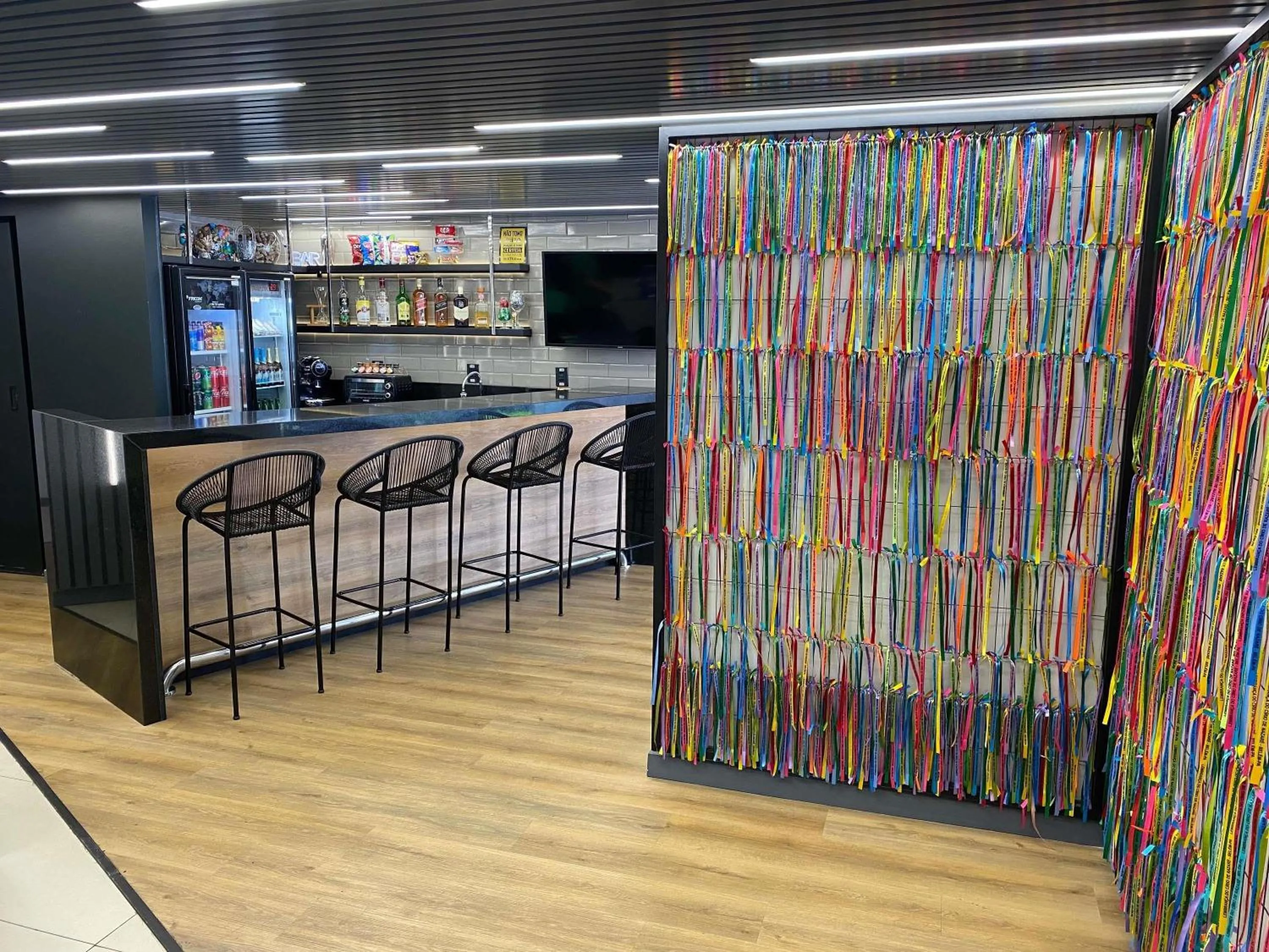 Lounge or bar in ibis Styles Belem Nazare