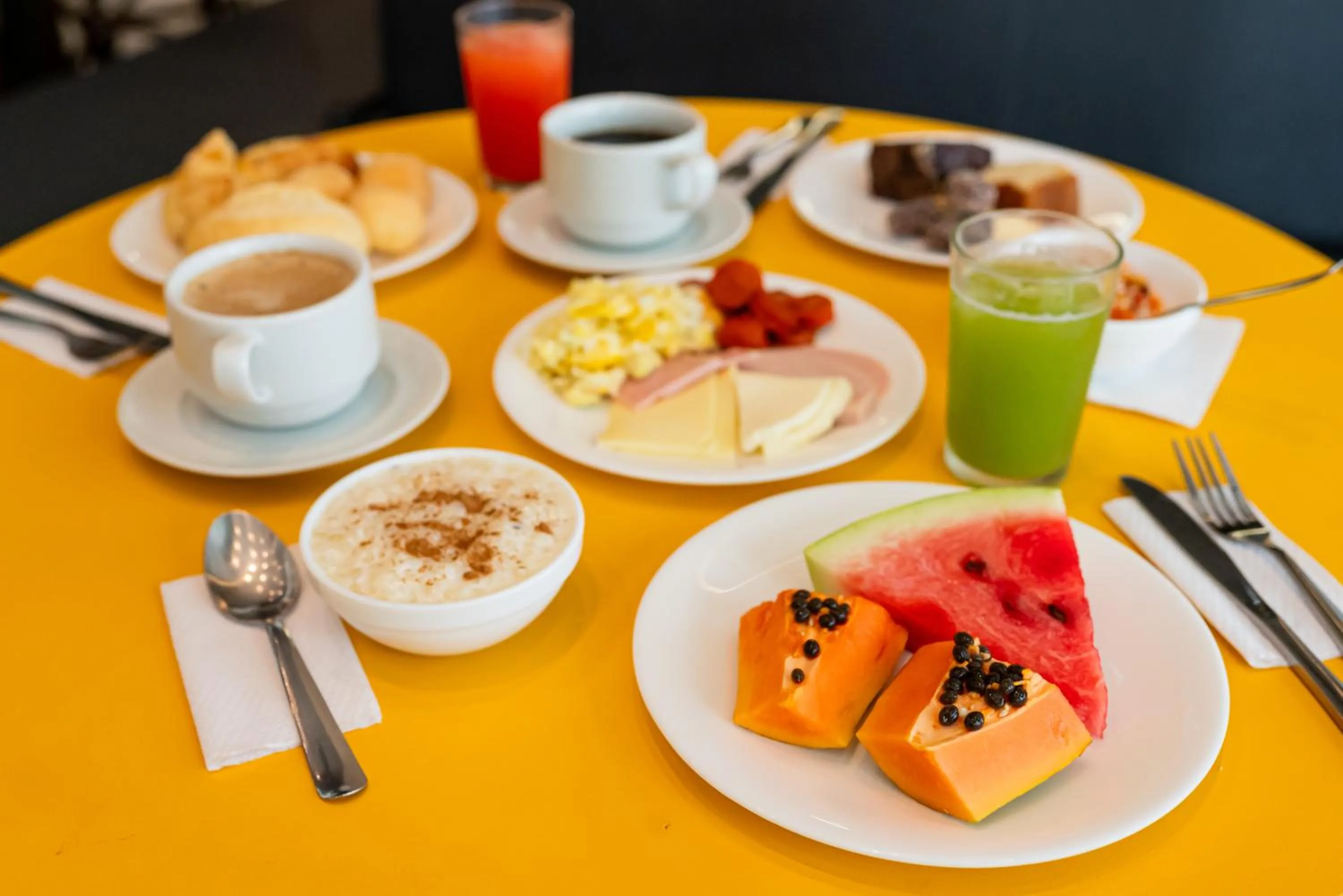 Breakfast in ibis Styles Belem Nazare