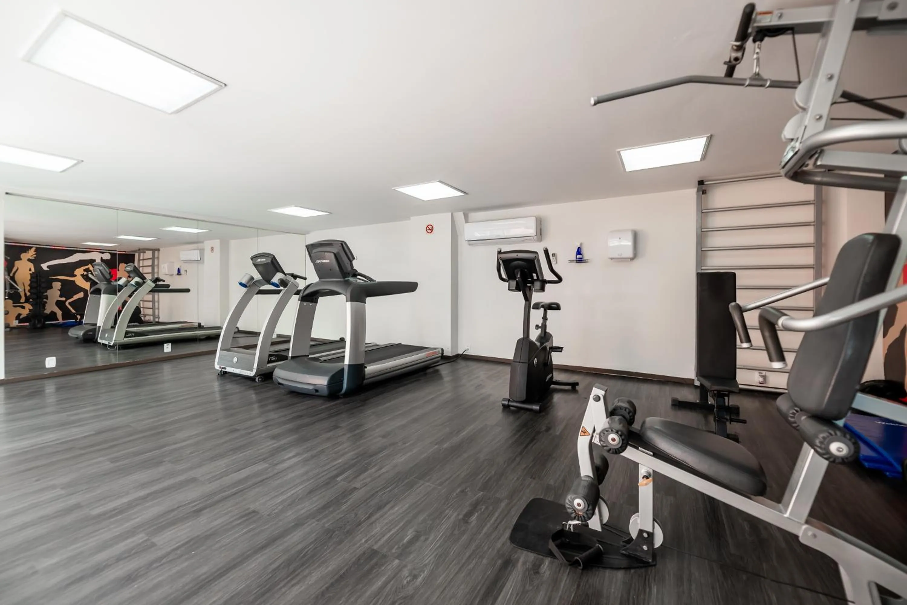 Fitness centre/facilities in ibis Styles Belem Nazare