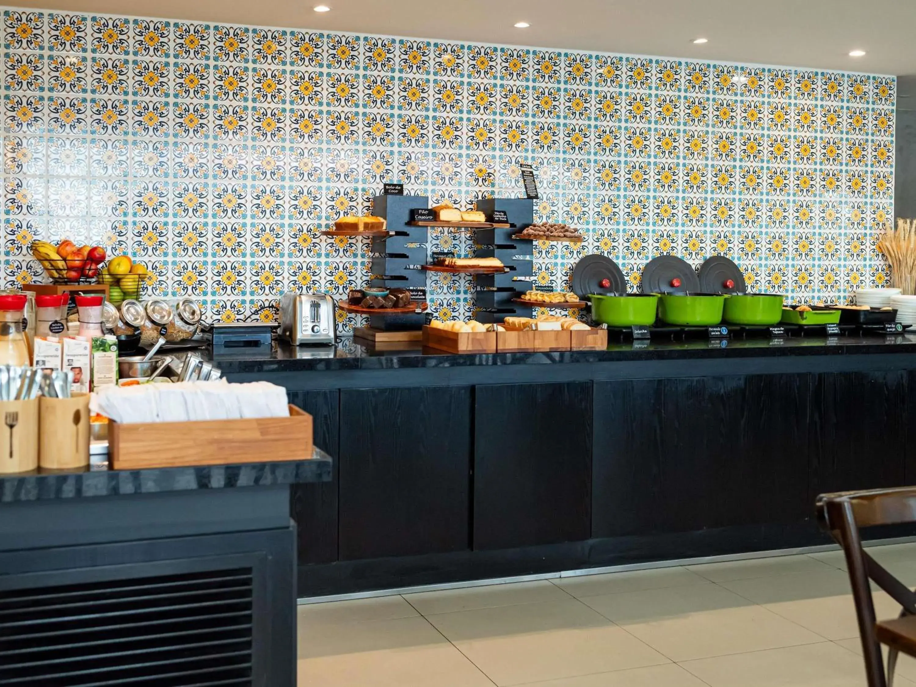 Restaurant/places to eat in ibis Styles Belem Nazare Restaurant/places to eat in ibis Styles Belem Nazare