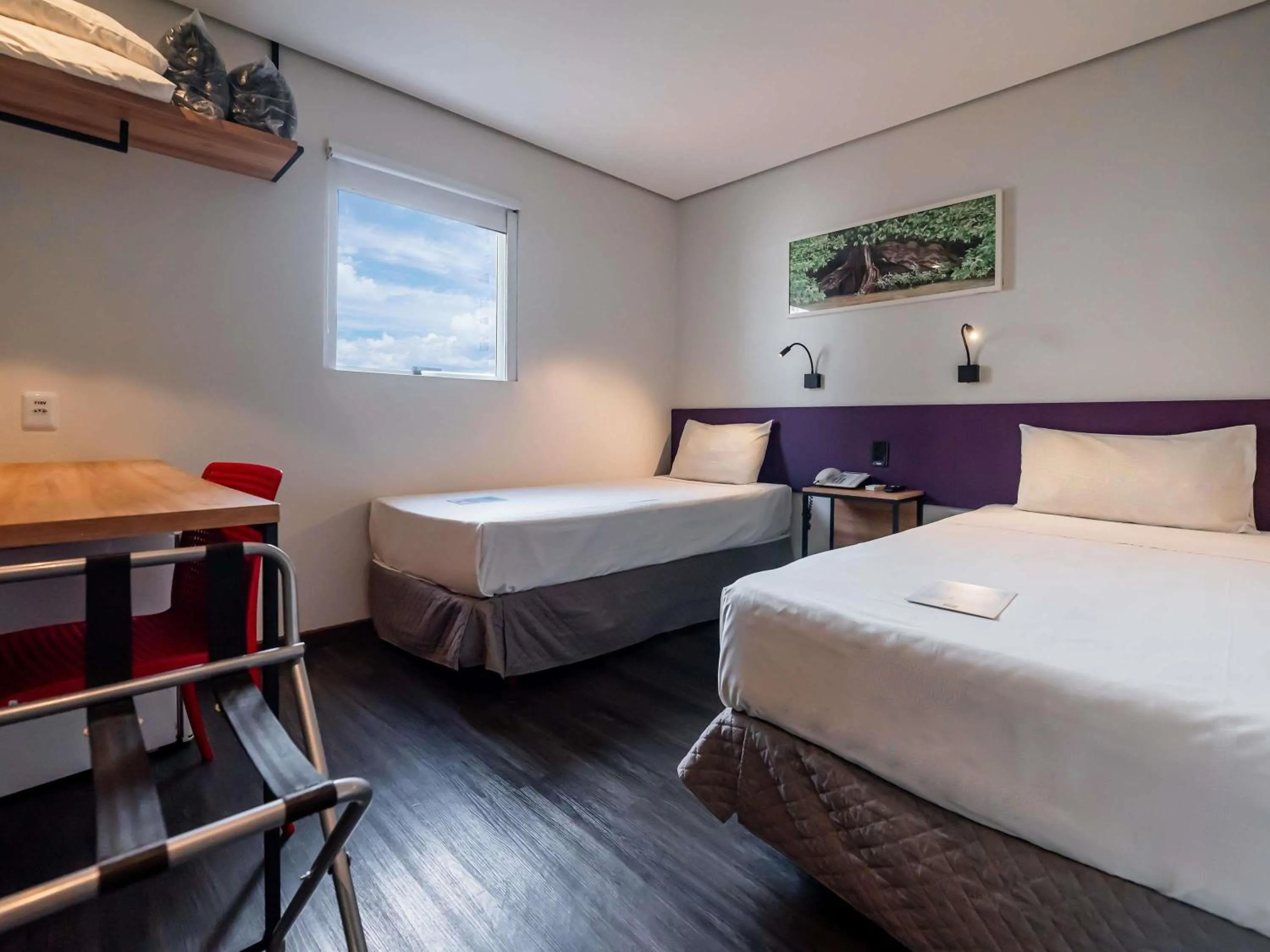 Bedroom, Bed in ibis Styles Belem Nazare