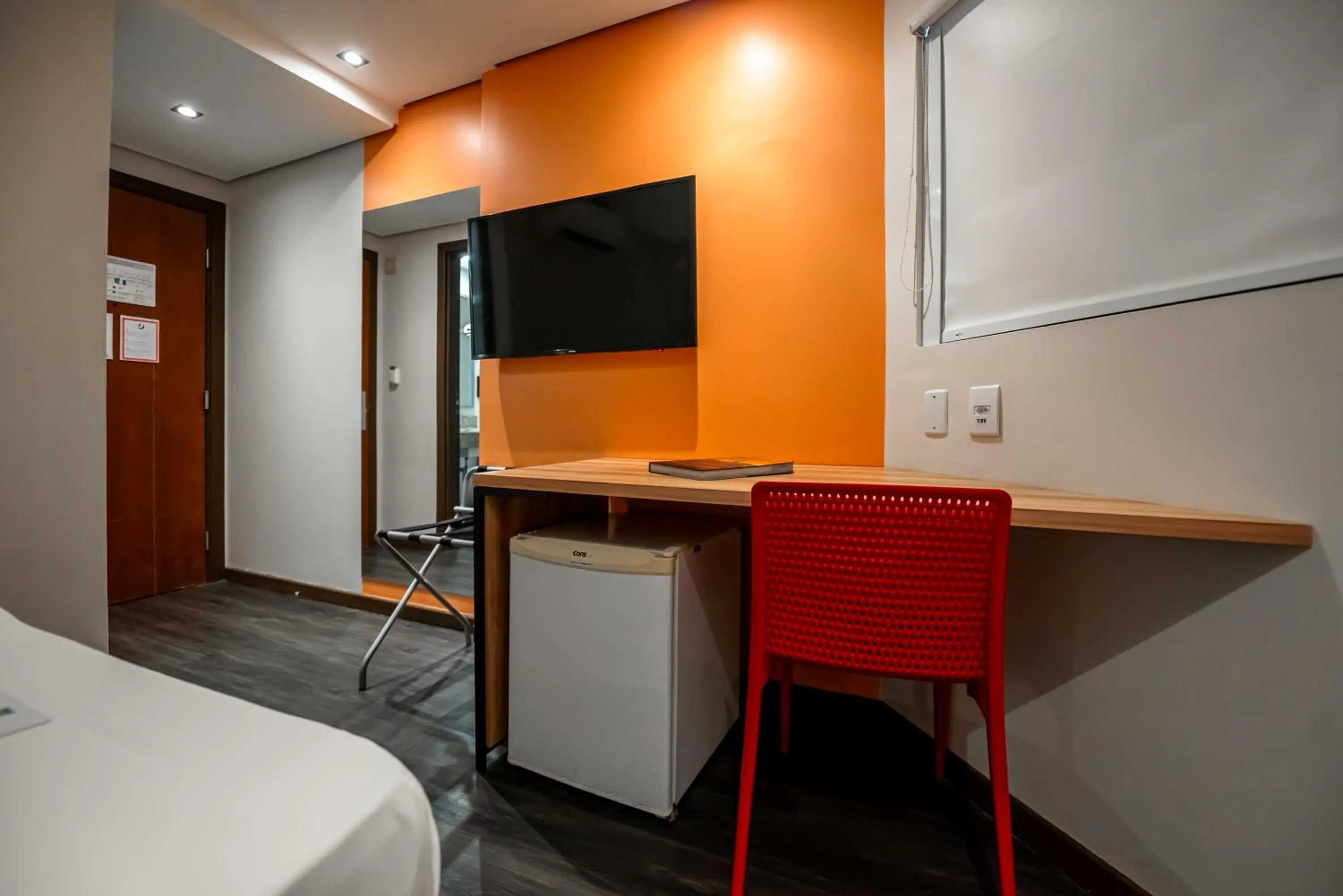 Bedroom in ibis Styles Belem Nazare