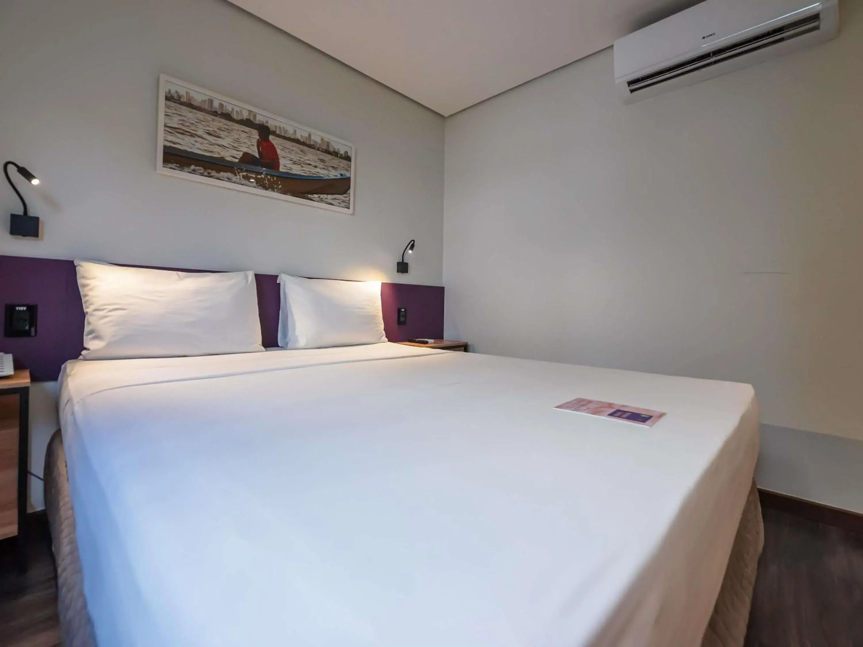Bedroom, Bed in ibis Styles Belem Nazare Bedroom, Bed in ibis Styles Belem Nazare