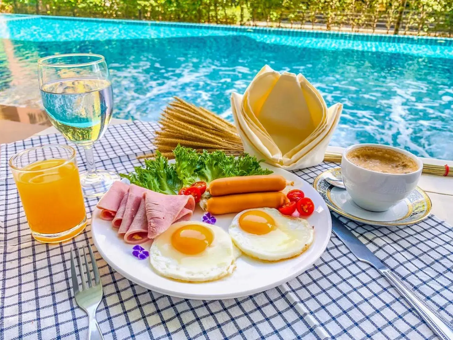 Restaurant/places to eat in Srilamduan Hotel Restaurant/places to eat in Srilamduan Hotel