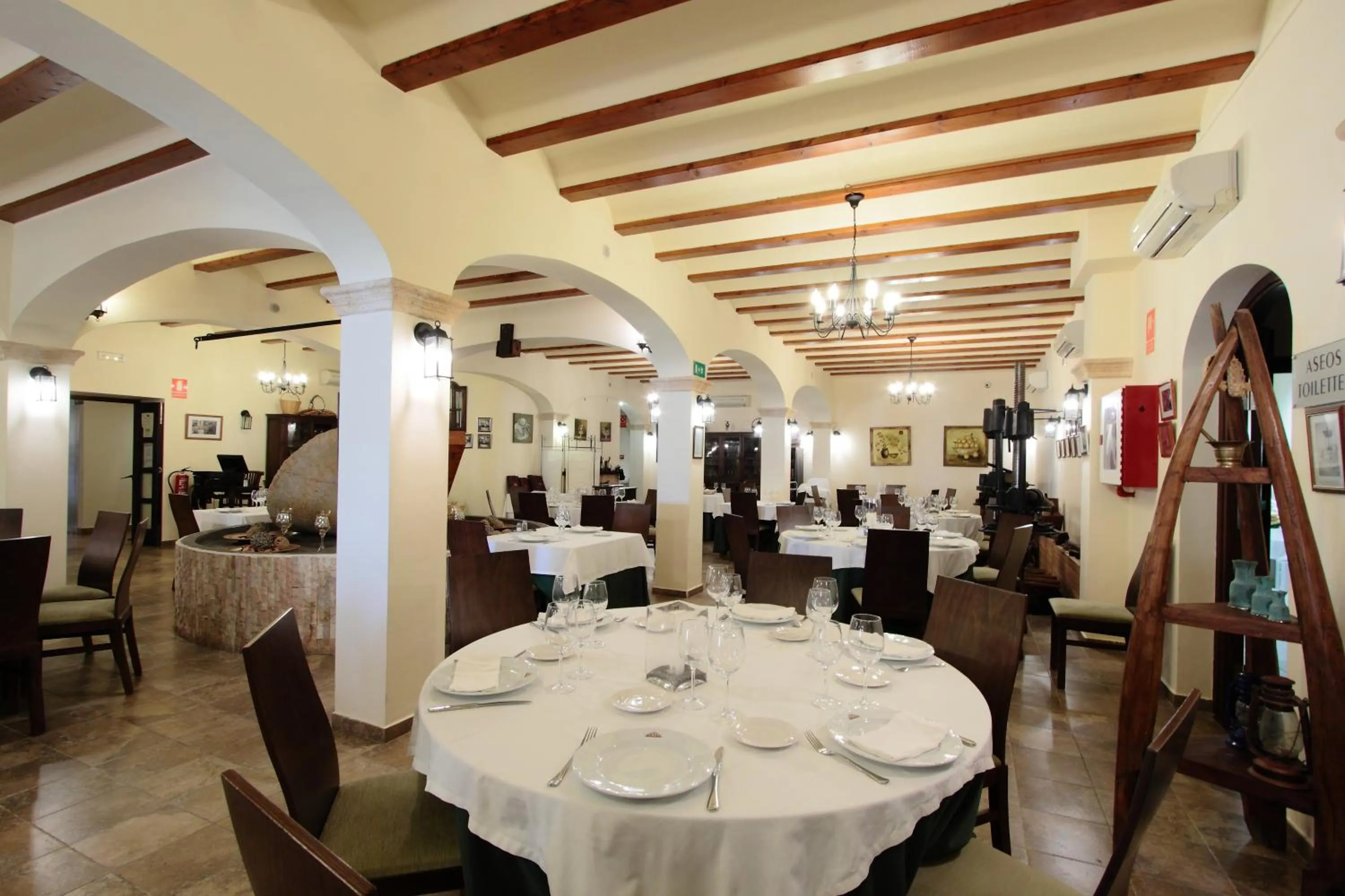 Restaurant/places to eat in Hotel Tossal d'Altea