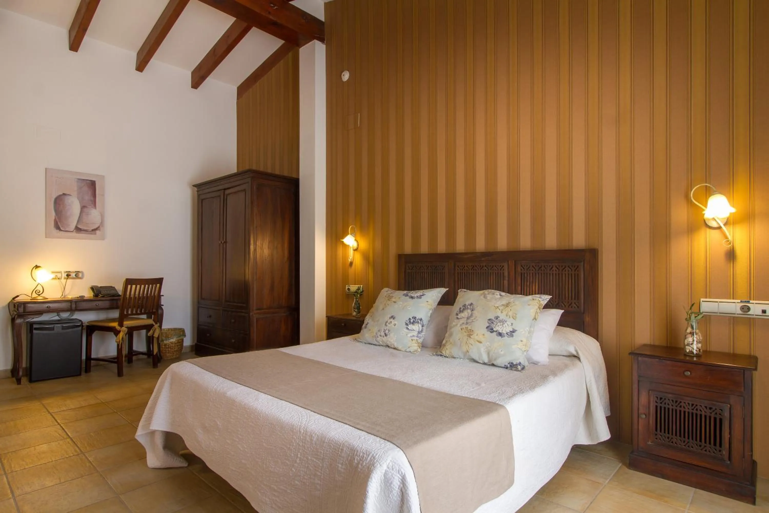 Photo of the whole room, Bed in Hotel Tossal d'Altea