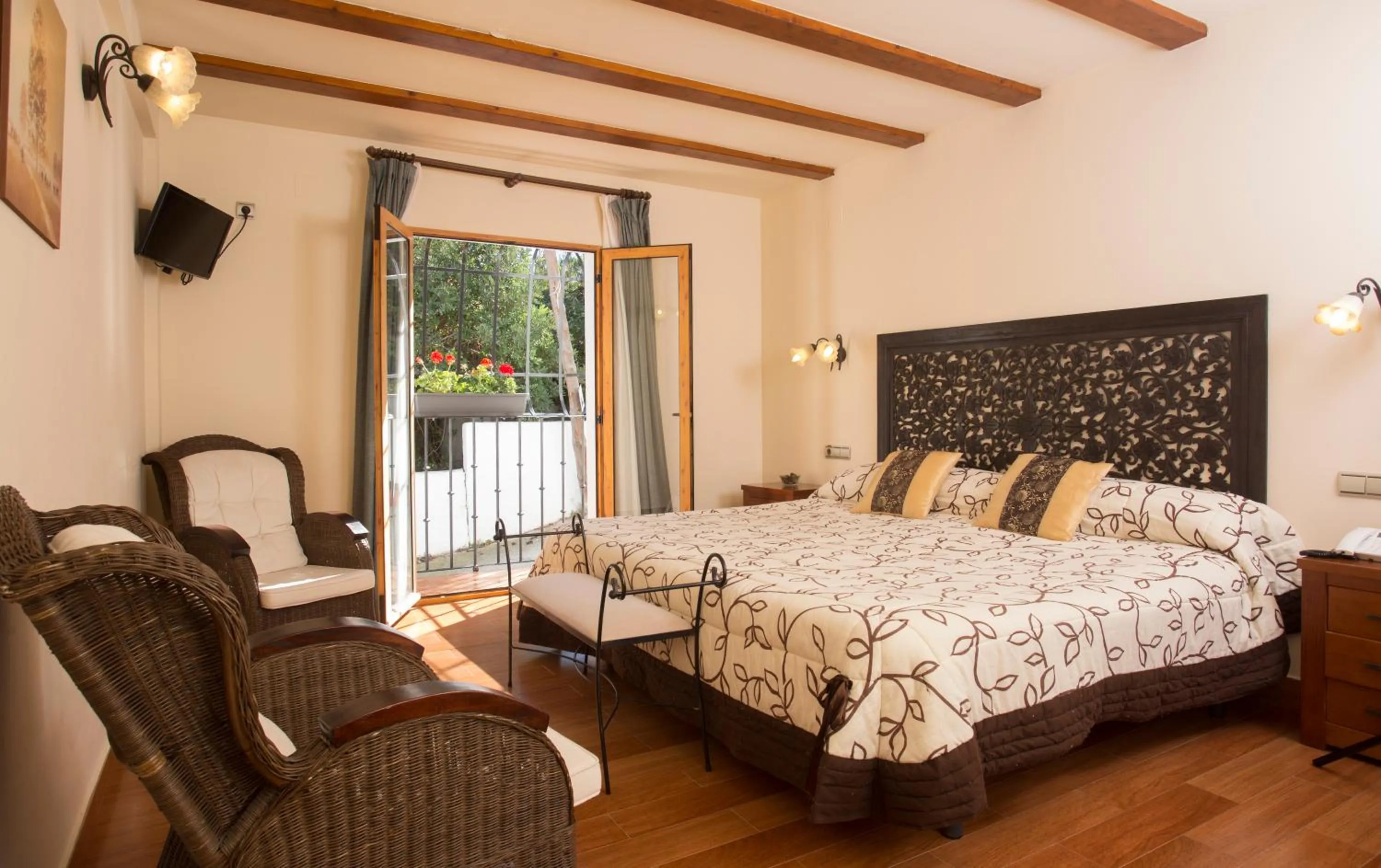 Photo of the whole room, Bed in Hotel Tossal d'Altea