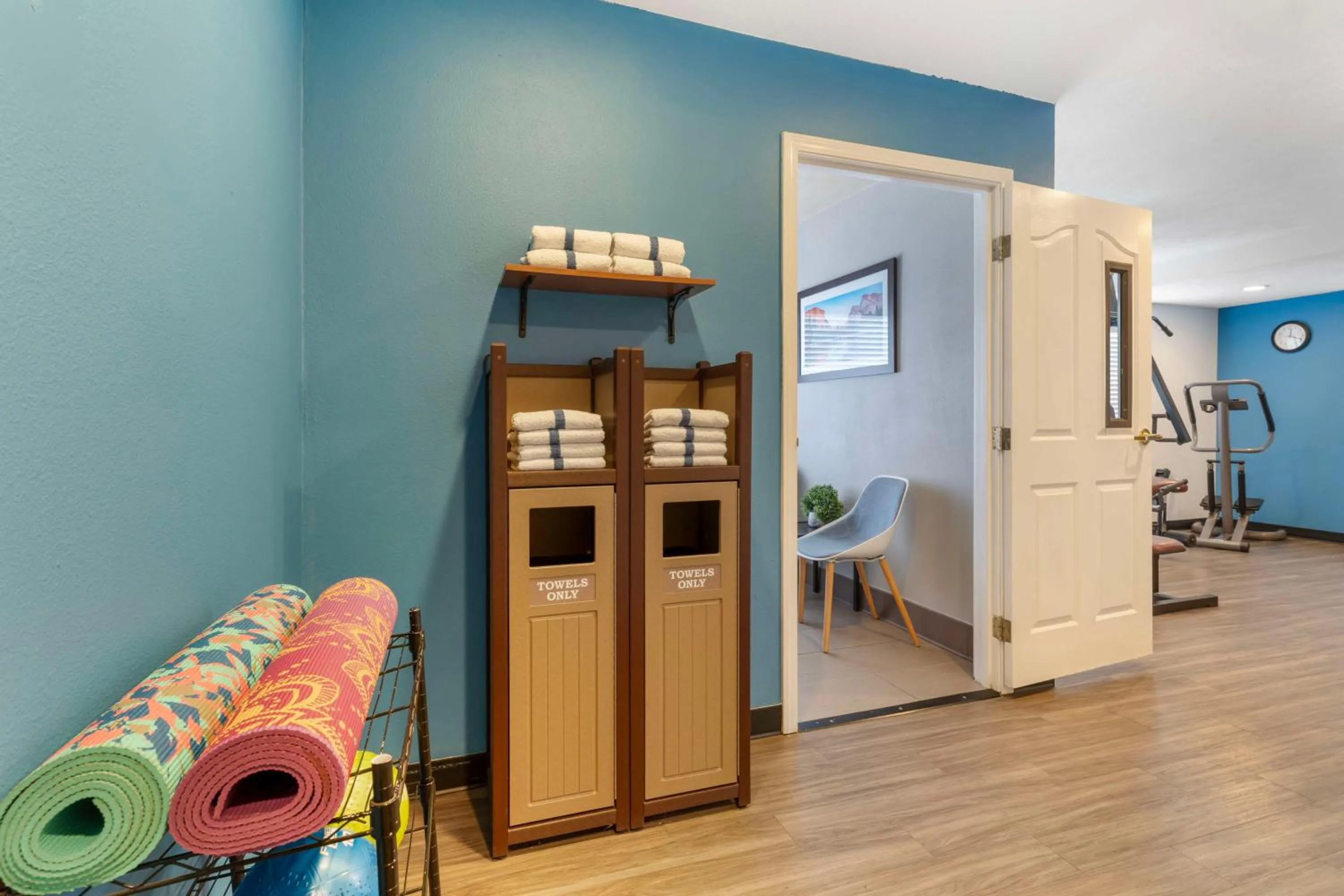 Fitness centre/facilities in Best Western Visalia Hotel