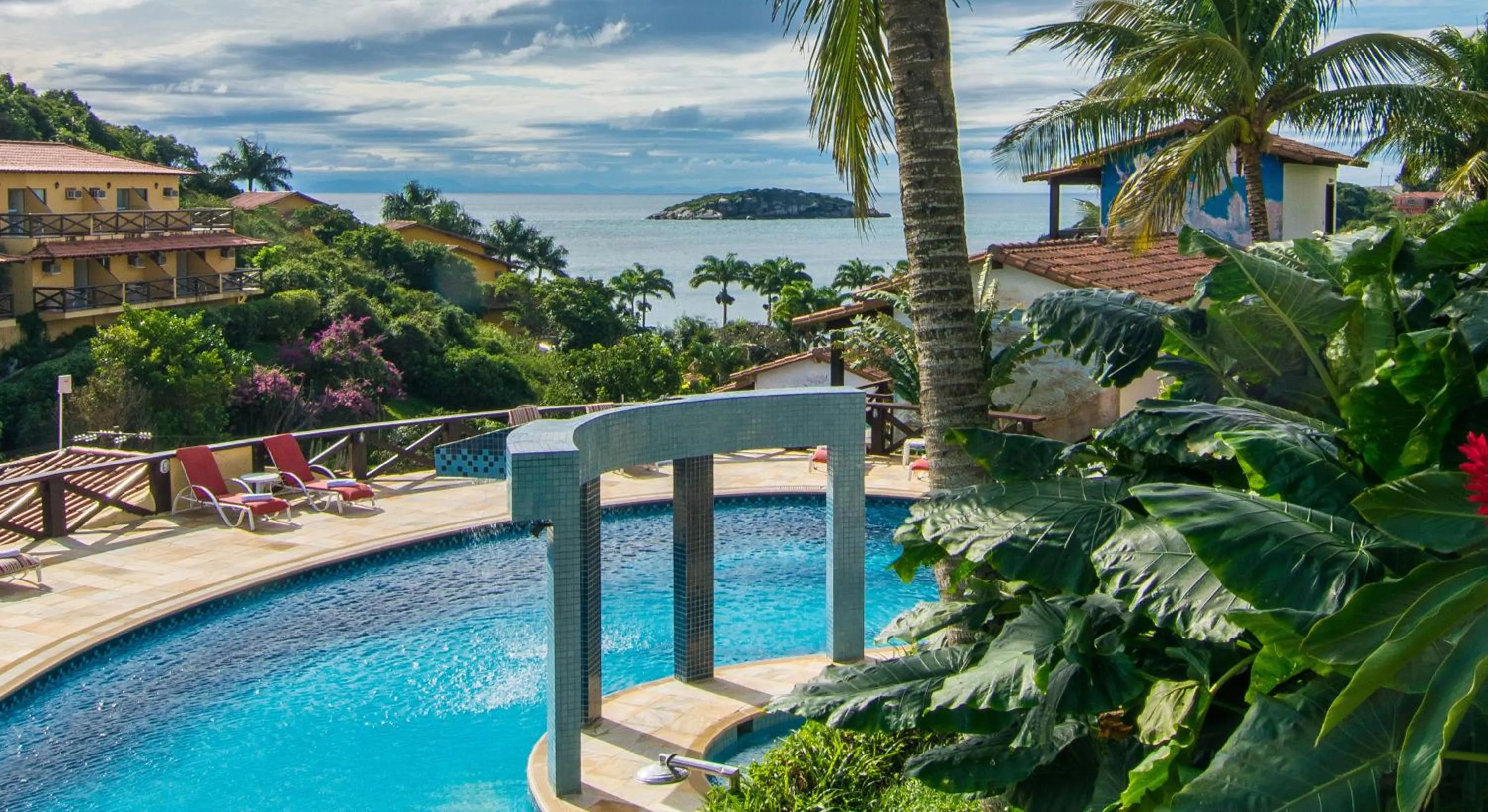 Swimming pool in Hotel Ilha Branca Inn