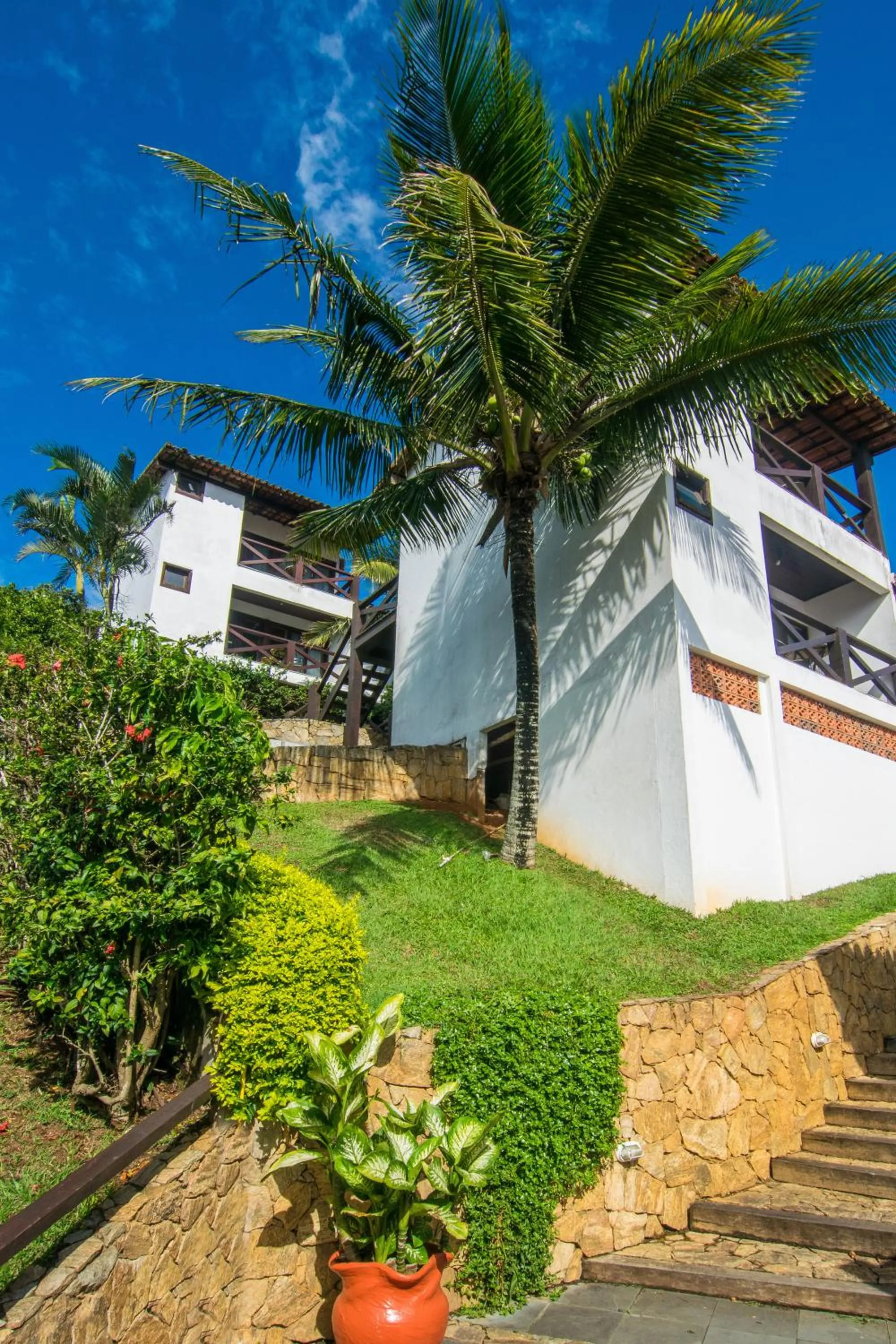 Facade/entrance in Hotel Ilha Branca Inn
