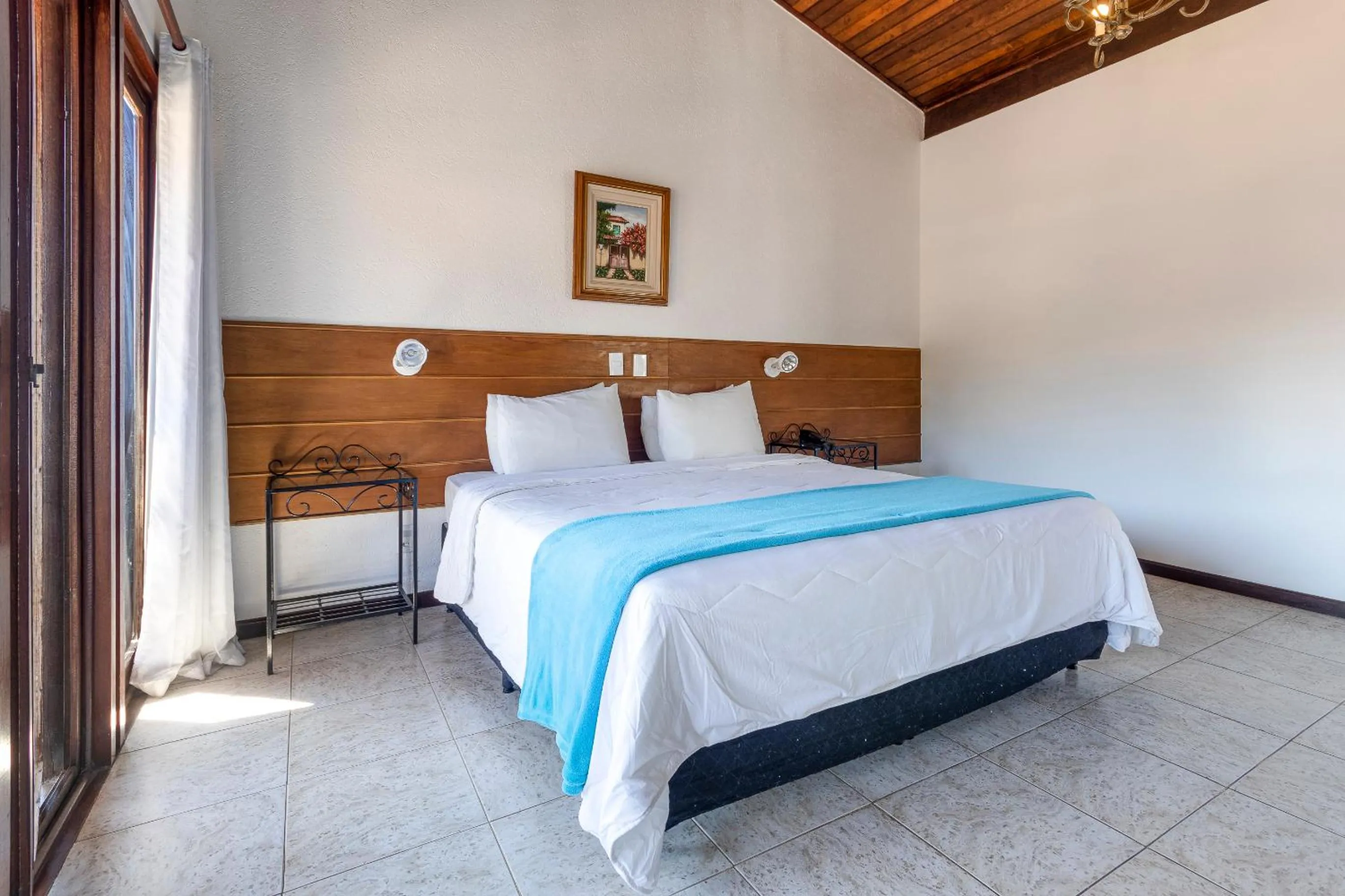 Bed in Hotel Ilha Branca Inn