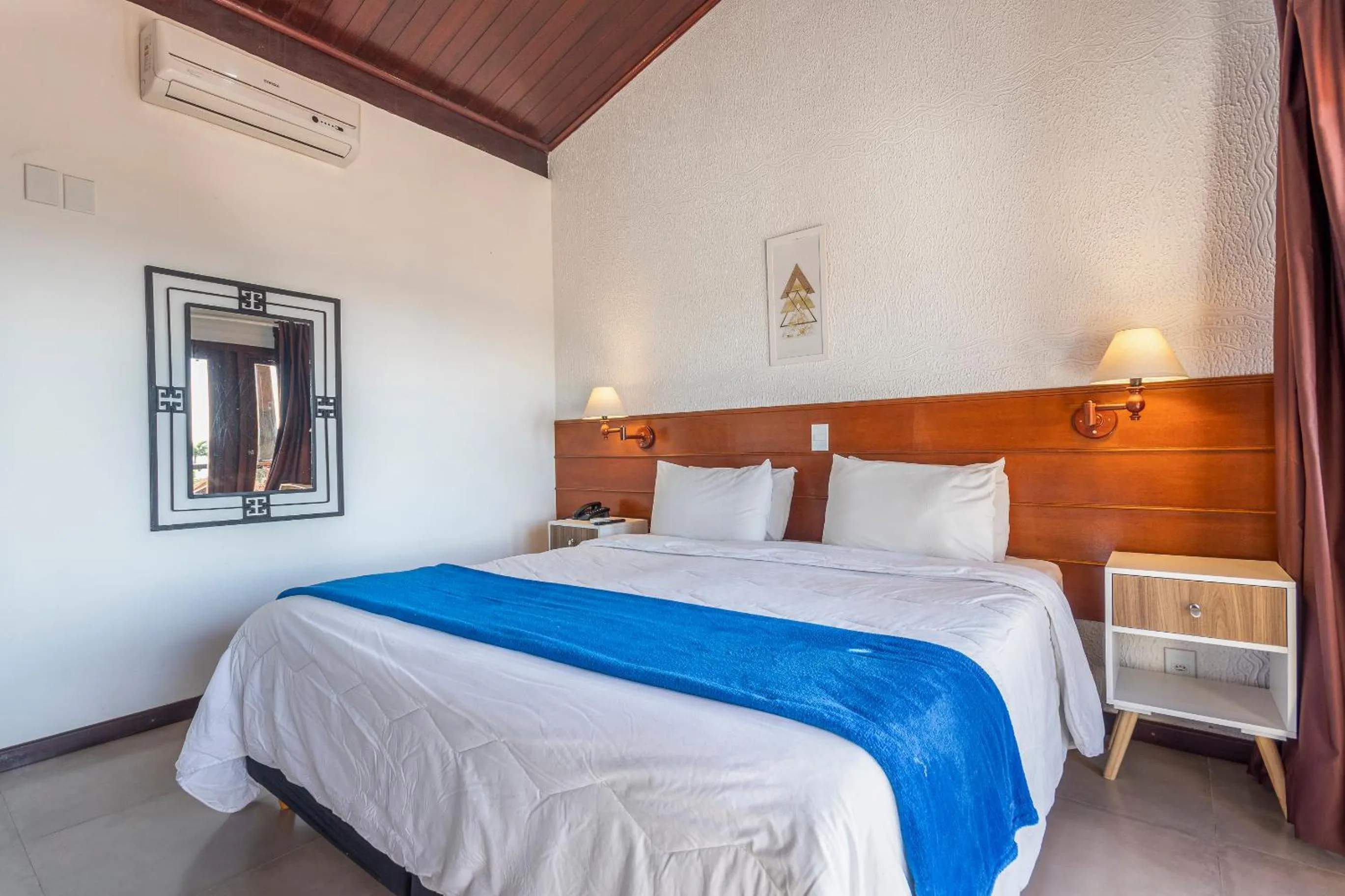 Bed in Hotel Ilha Branca Inn