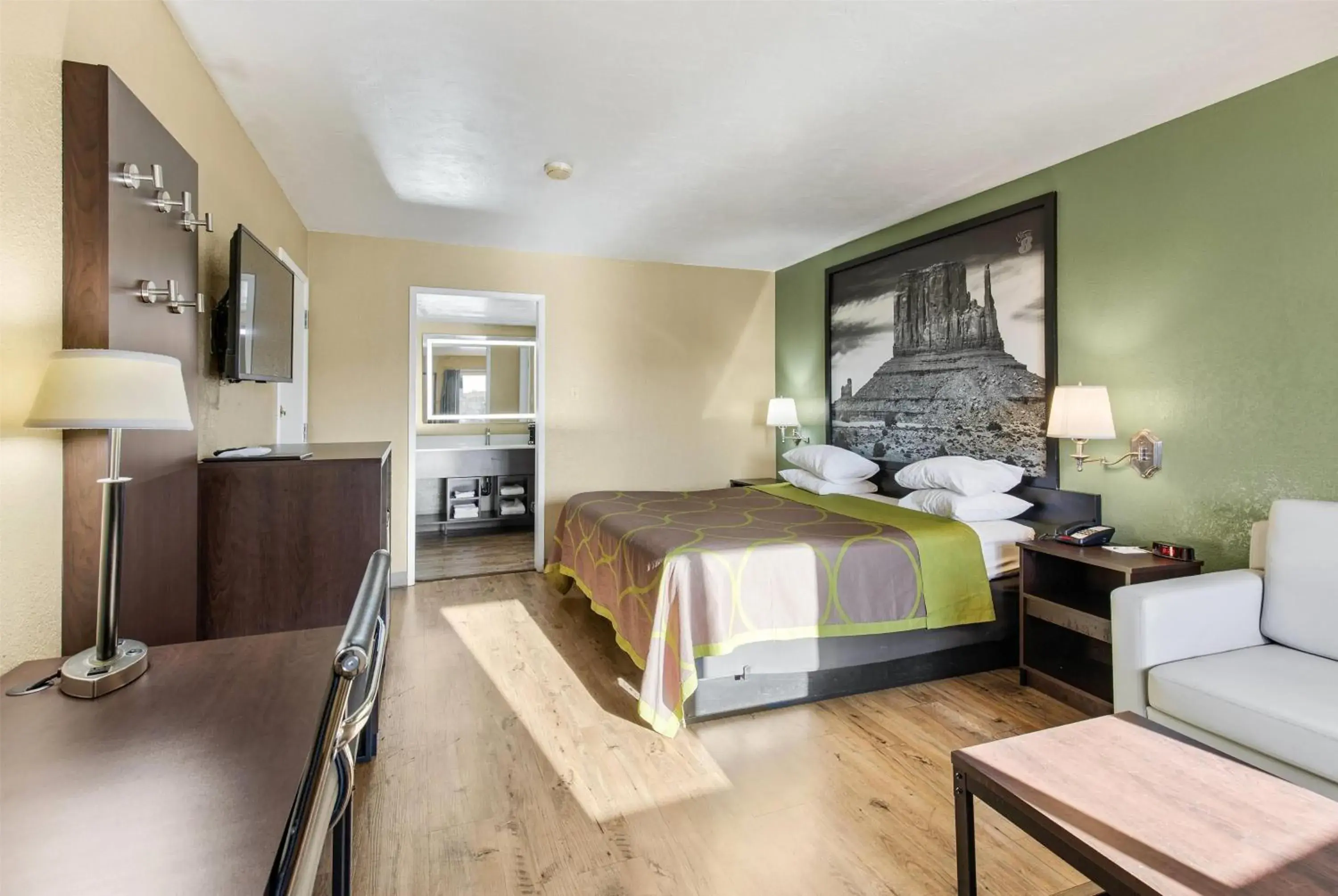 1 King Bed, Efficiency Room, Non-Smoking in Super 8 by Wyndham St. George UT 1 King Bed, Efficiency Room, Non-Smoking in Super 8 by Wyndham St. George UT