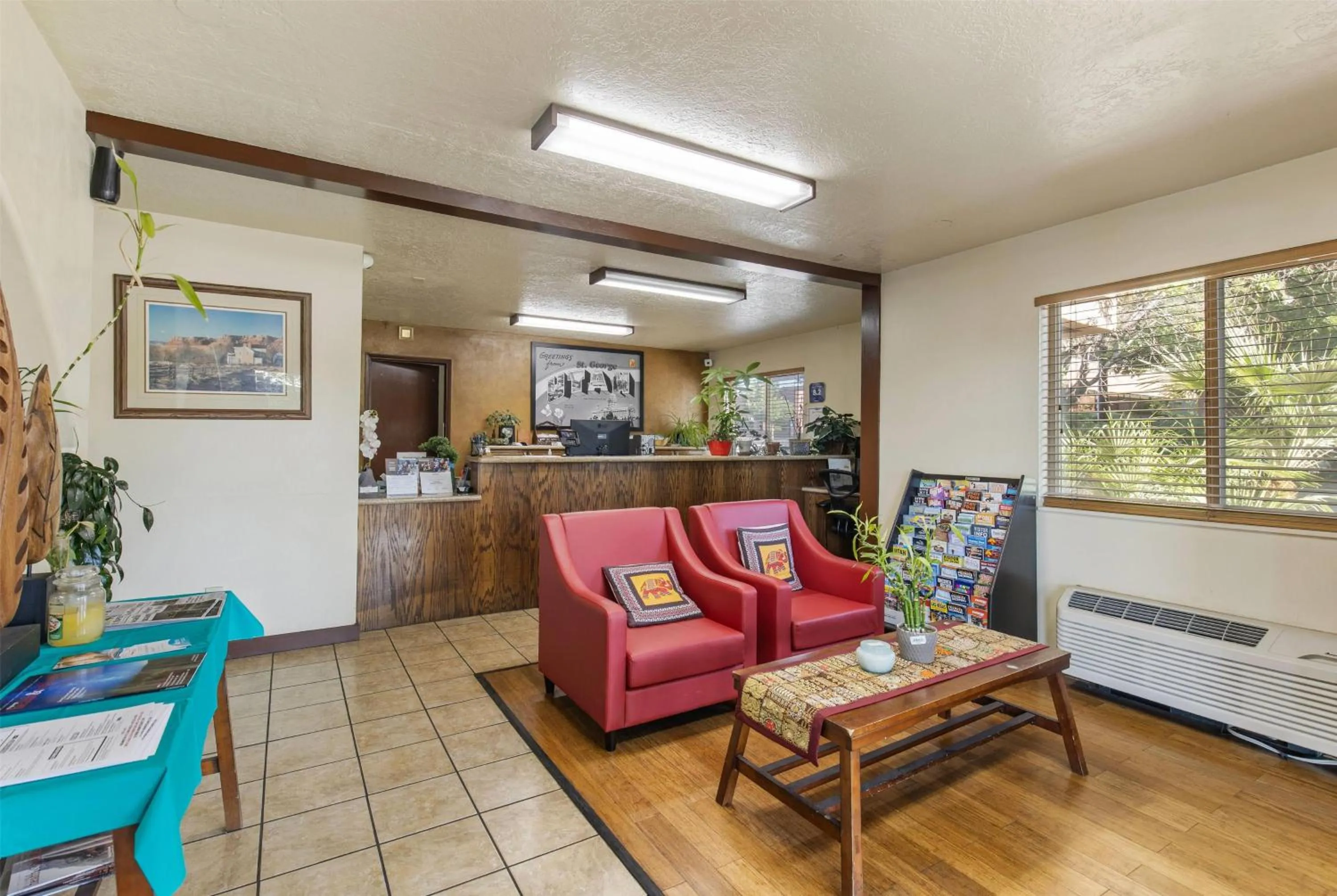 Lobby or reception in Super 8 by Wyndham St. George UT