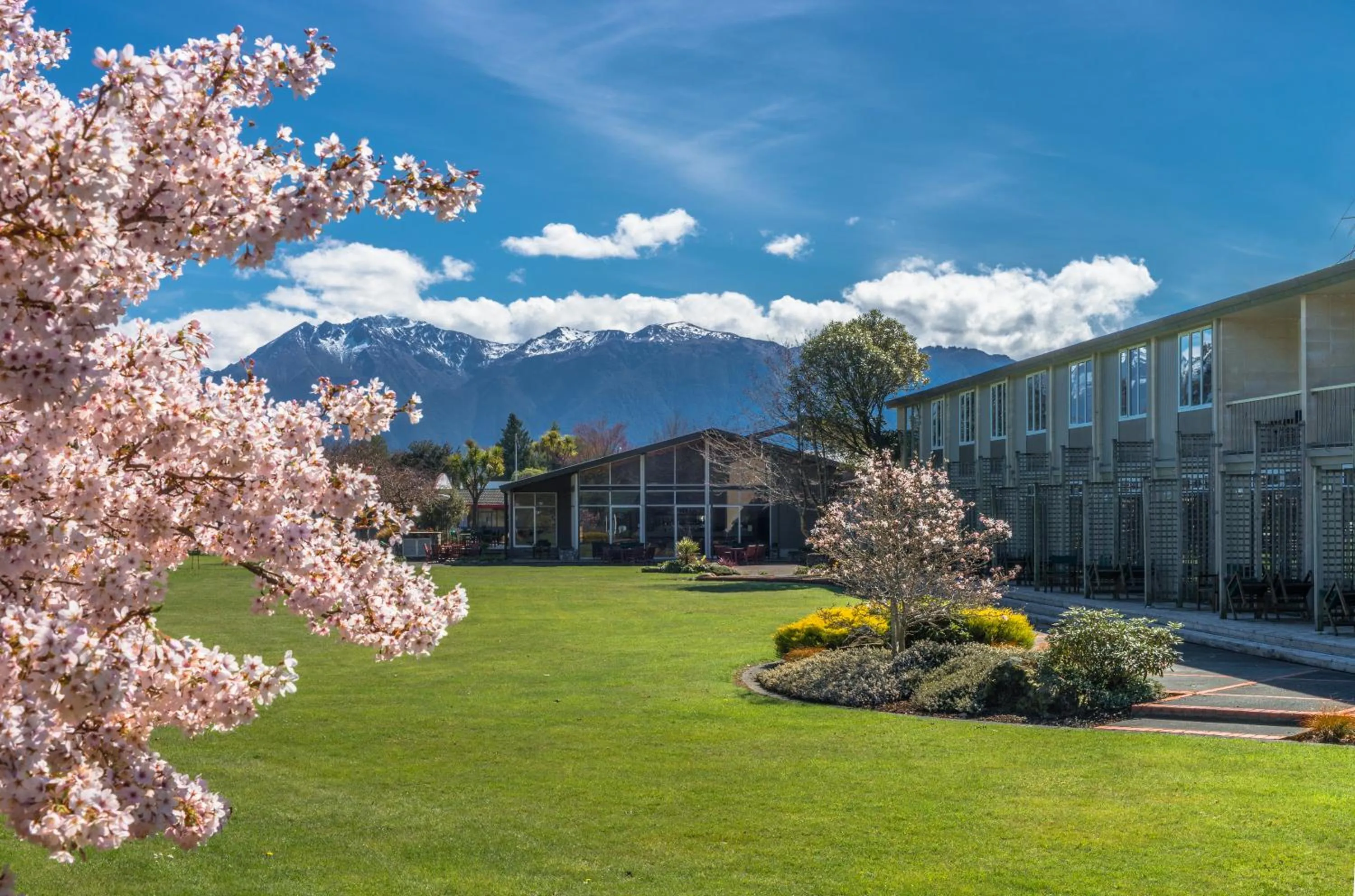Garden in Distinction Te Anau Hotel & Villas