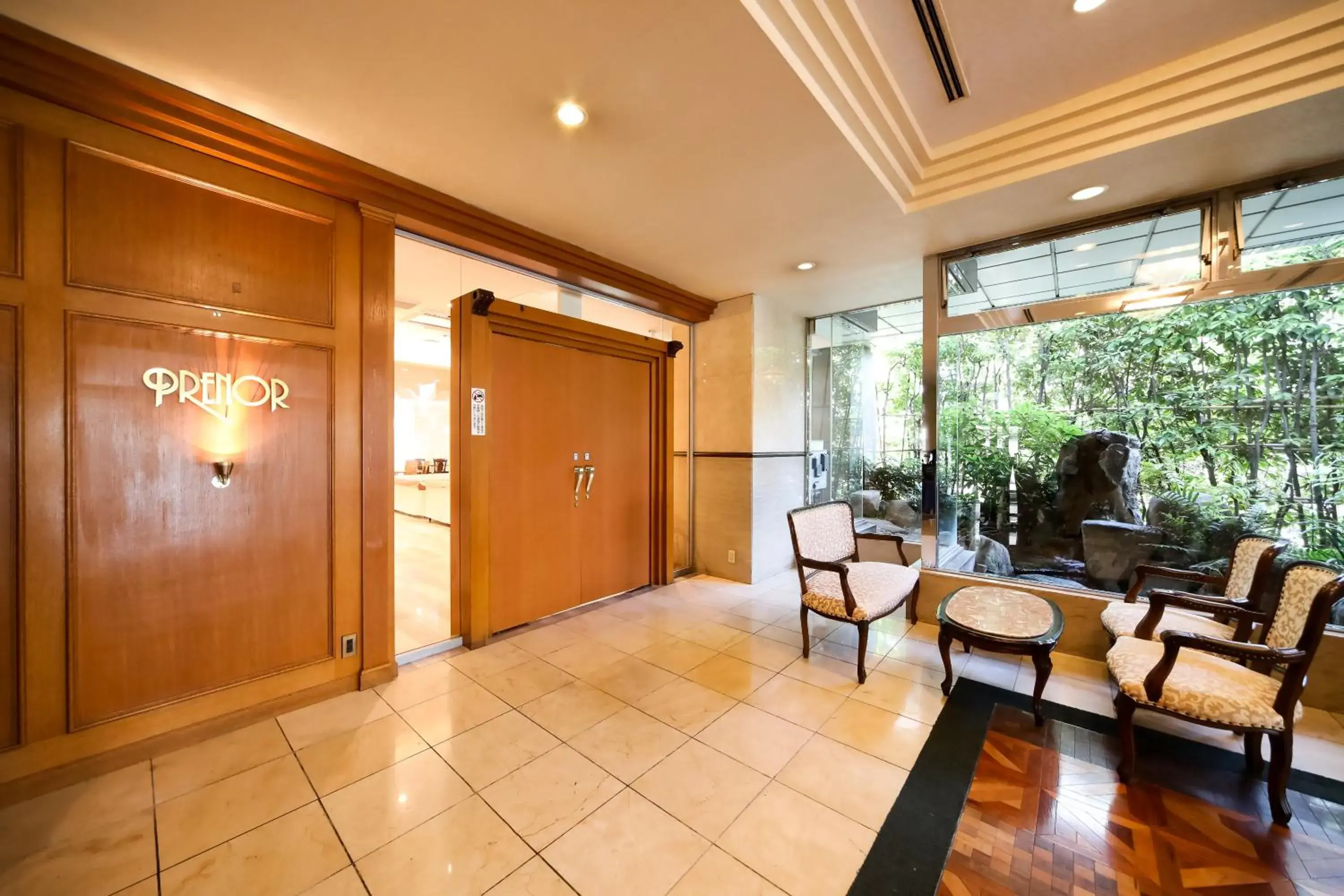 Lobby or reception in Hotel Claiton Shin-Osaka Lobby or reception in Hotel Claiton Shin-Osaka