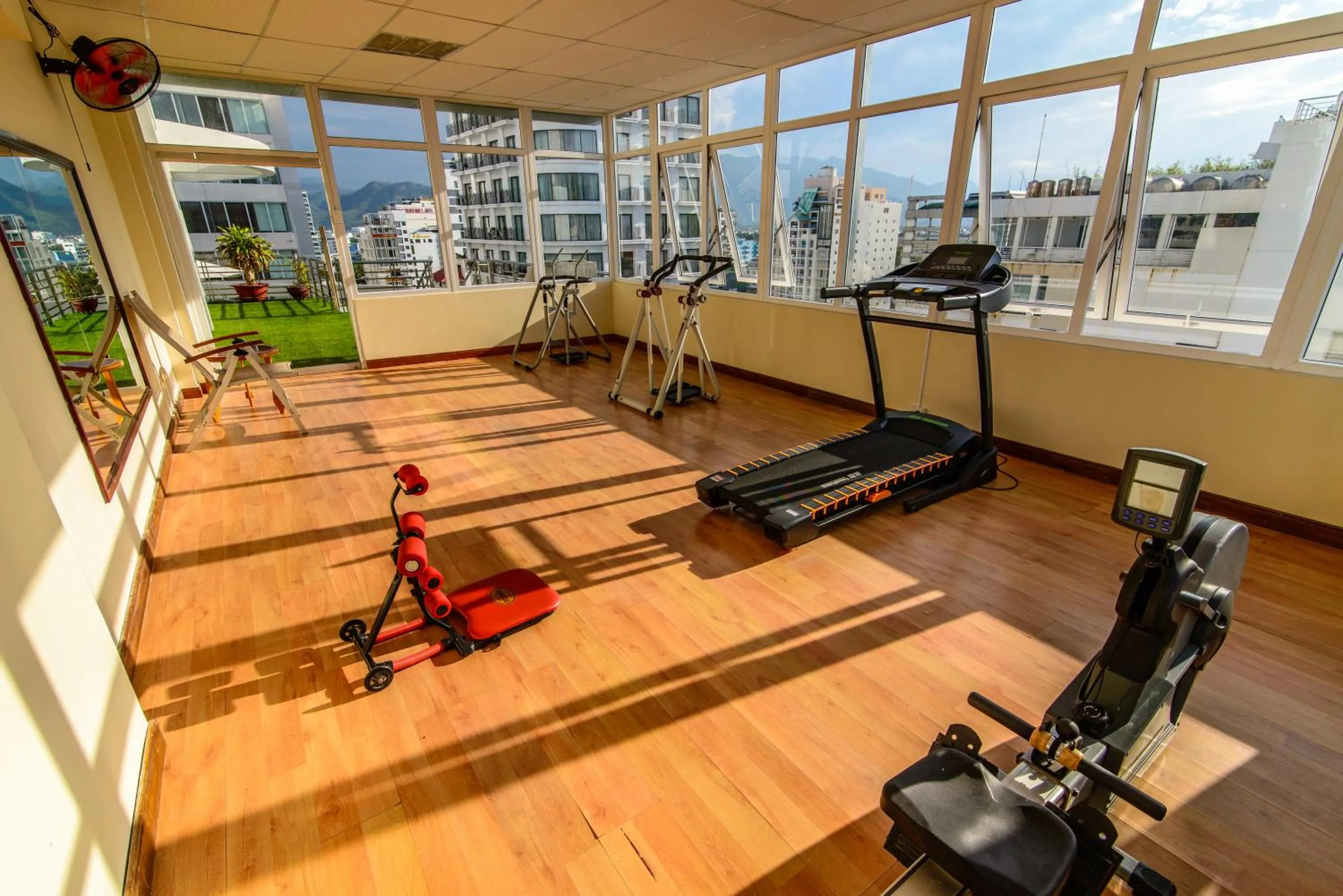 Fitness centre/facilities in Asia Paradise Hotel