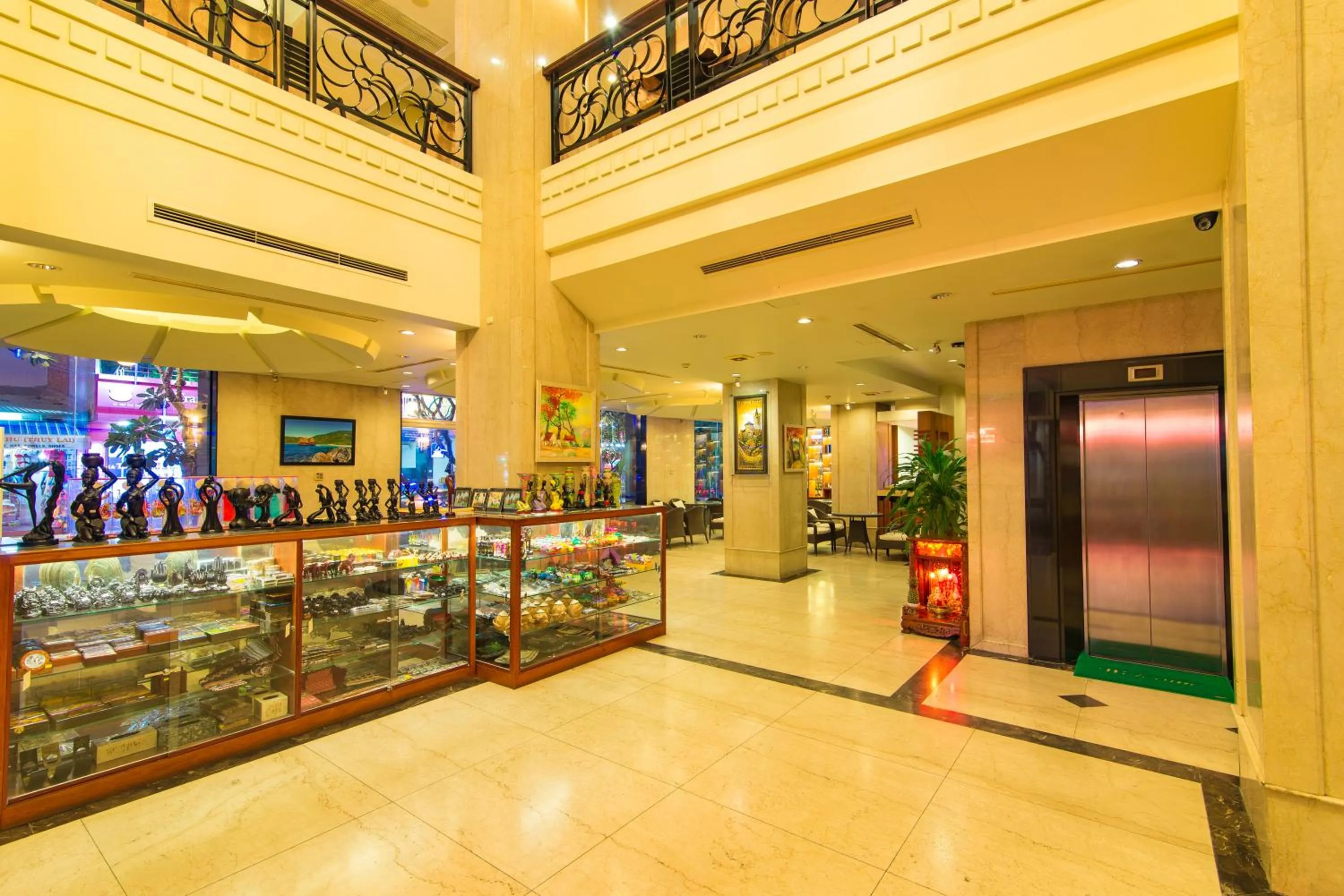 On-site shops in Asia Paradise Hotel