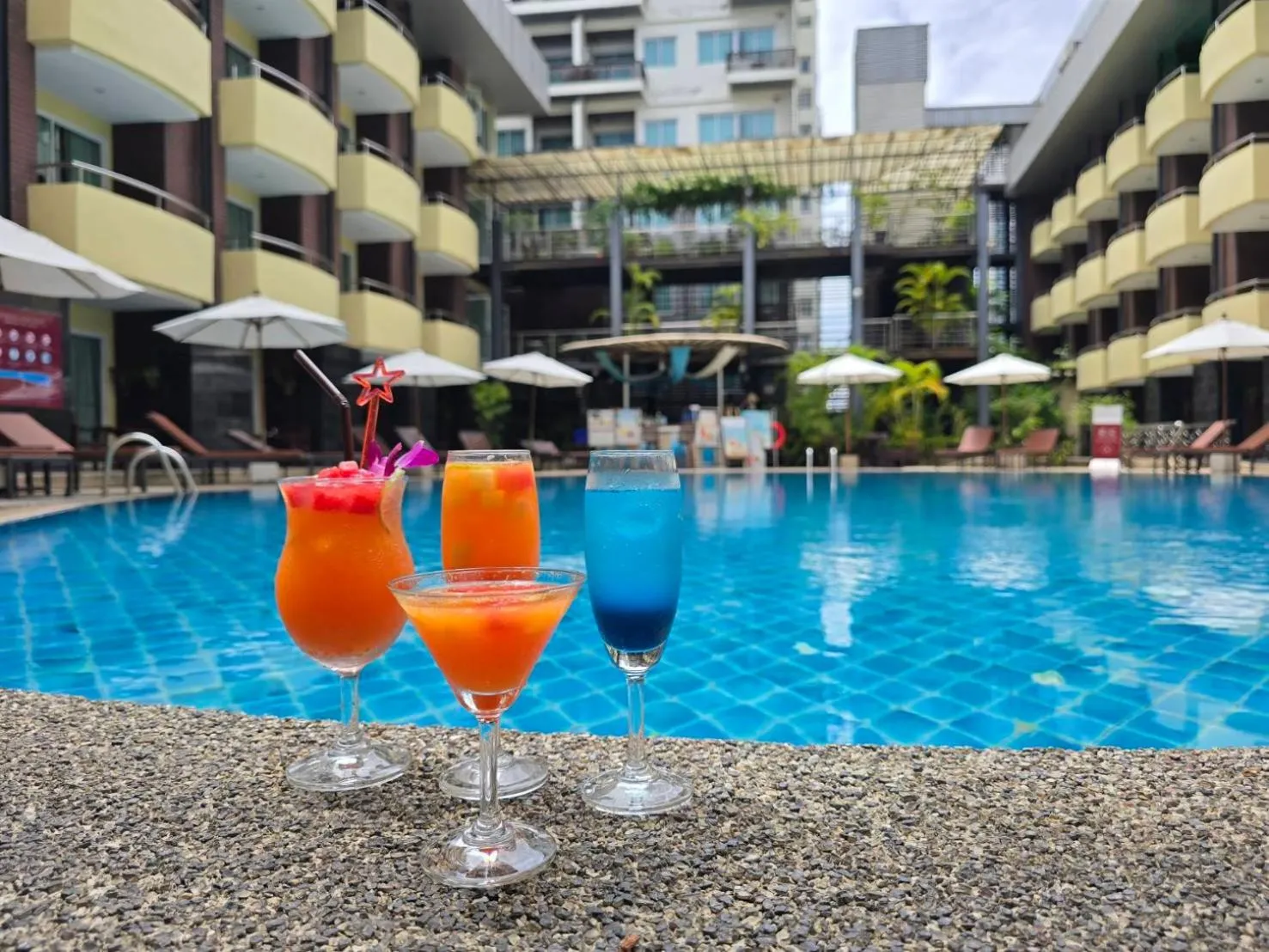 Swimming pool in Baron Beach Hotel