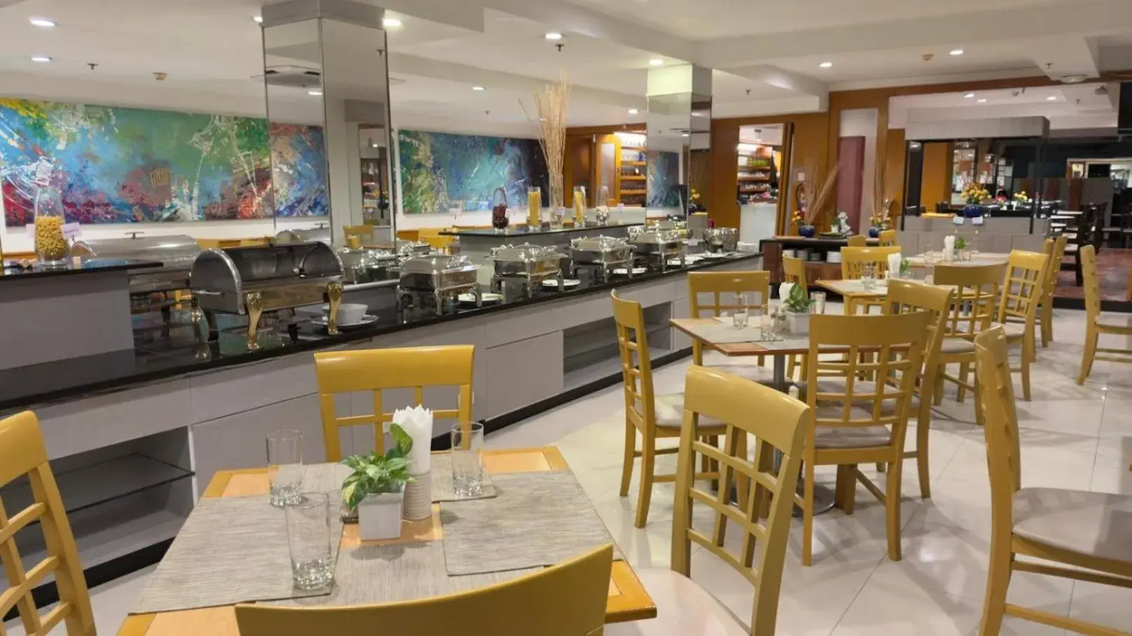 Restaurant/places to eat in Baron Beach Hotel Restaurant/places to eat in Baron Beach Hotel