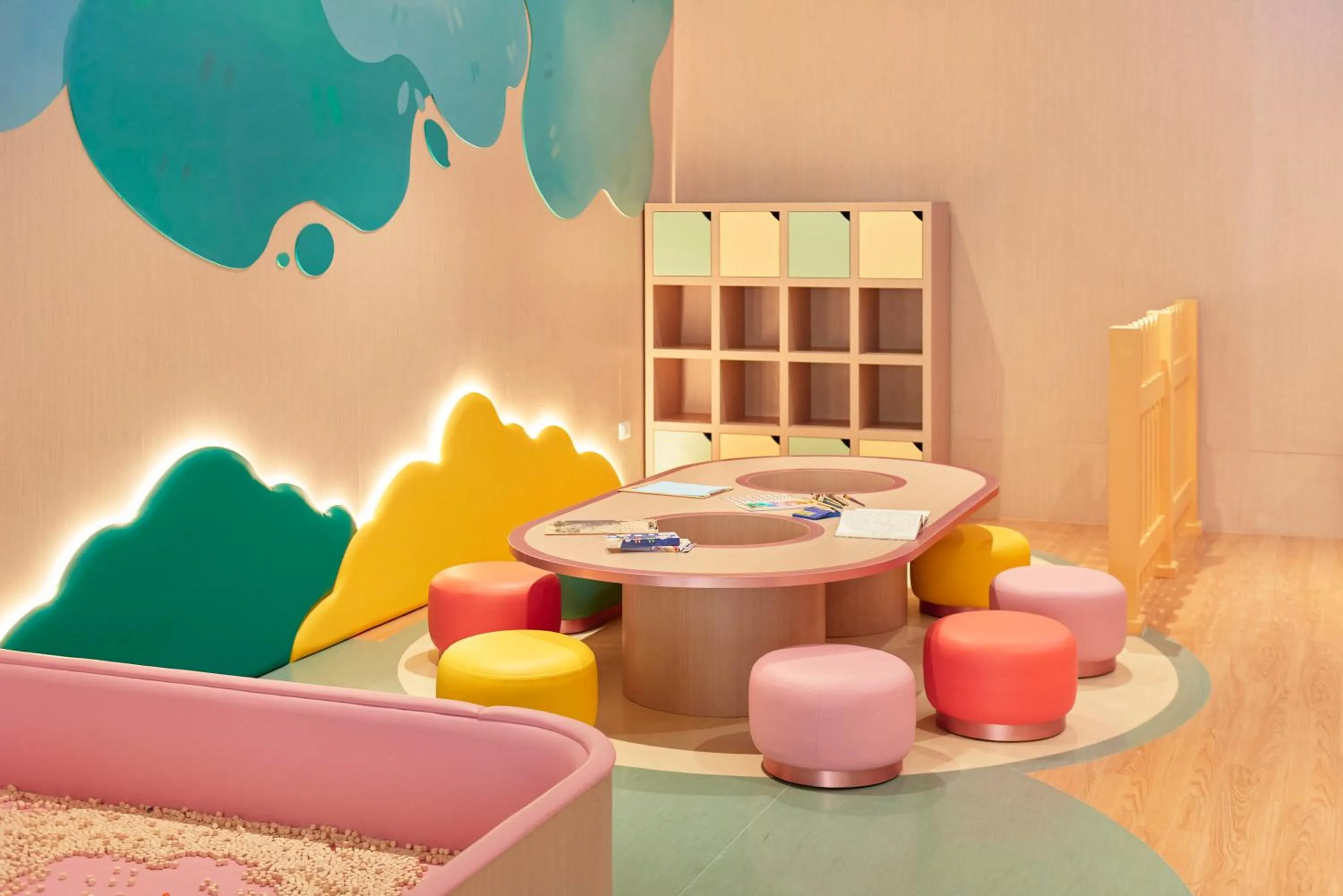 Kids's club in Bliston Suwan Park View