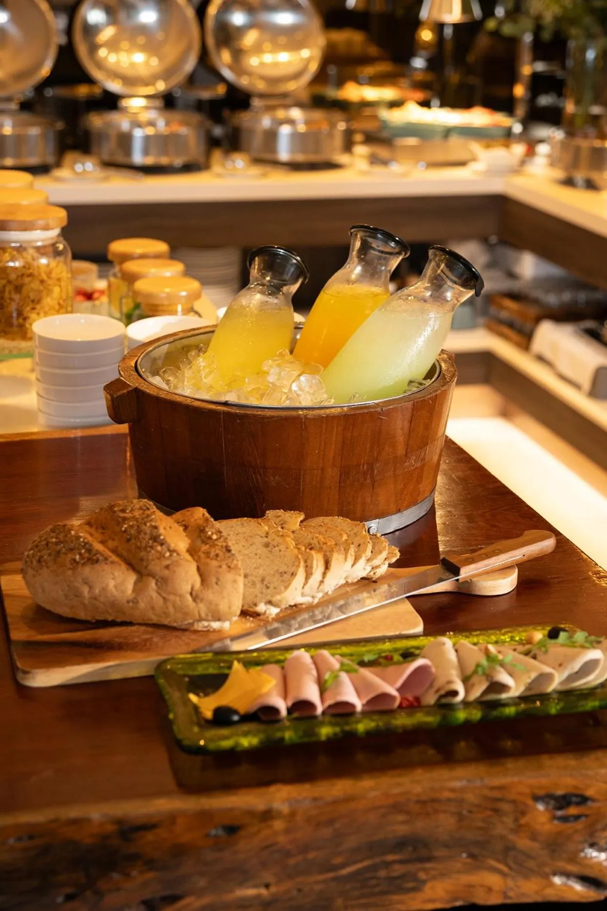 Breakfast in Bliston Suwan Park View