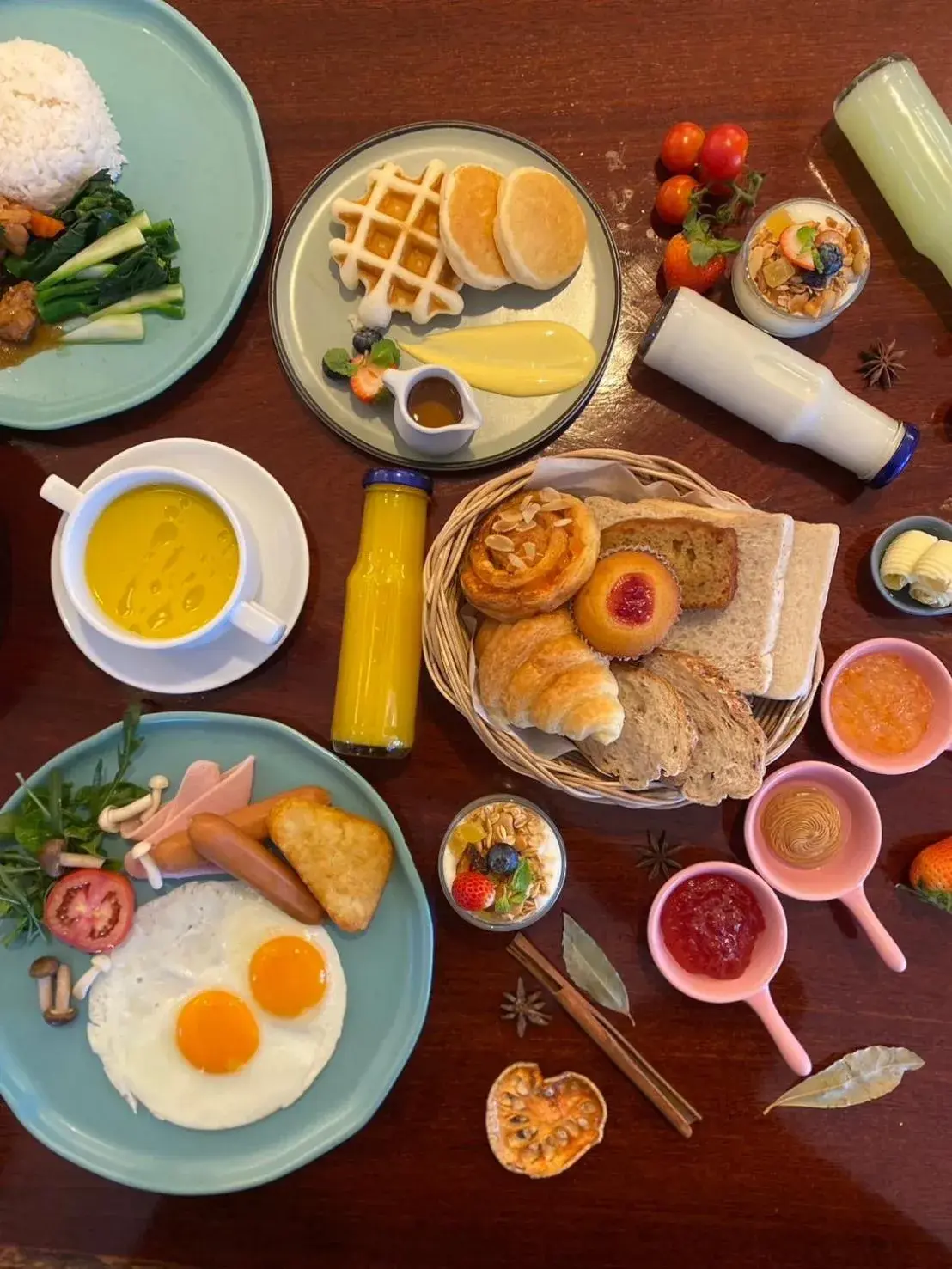 Breakfast in Bliston Suwan Park View Breakfast in Bliston Suwan Park View