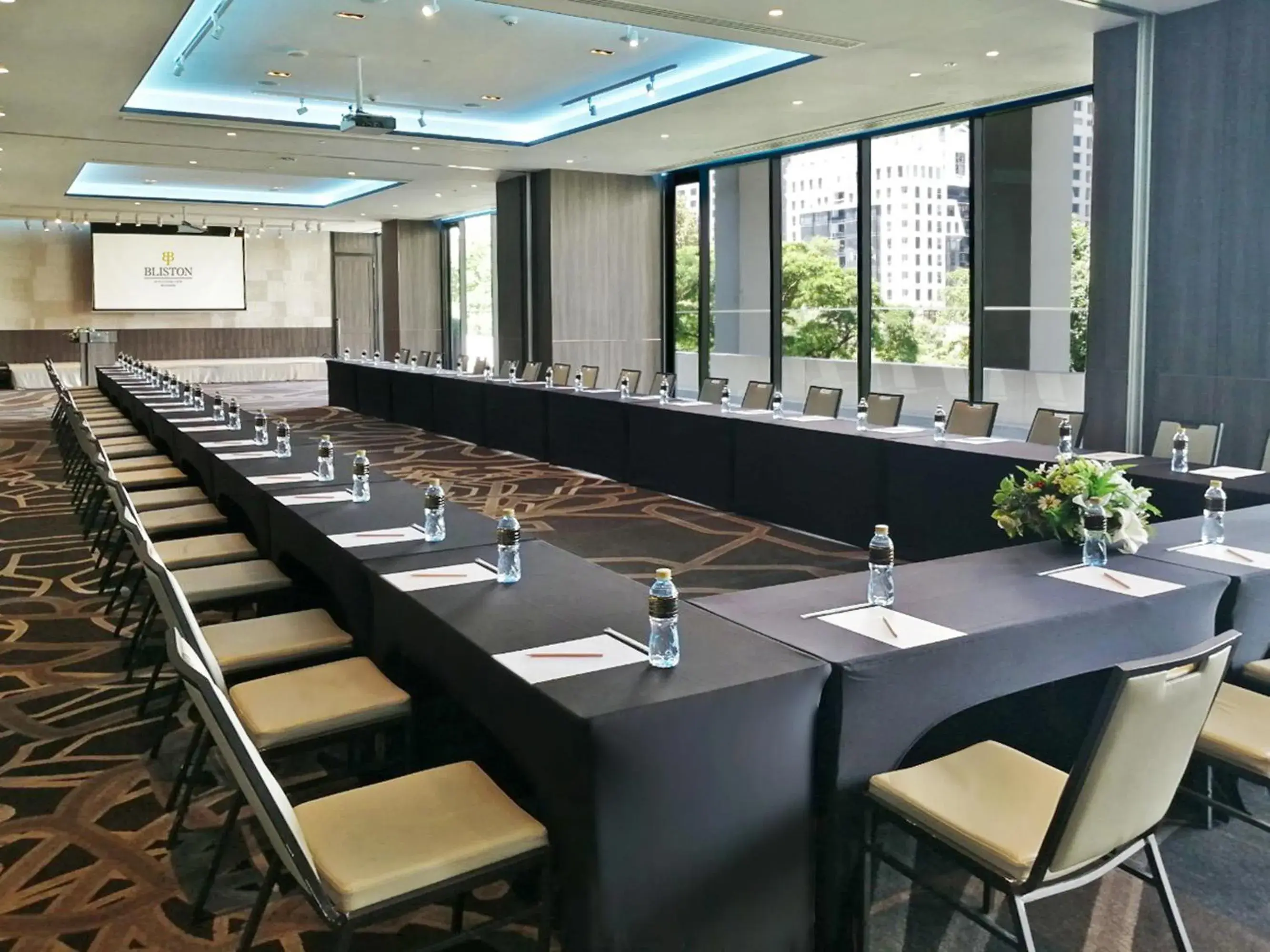 Banquet/Function facilities in Bliston Suwan Park View Banquet/Function facilities in Bliston Suwan Park View