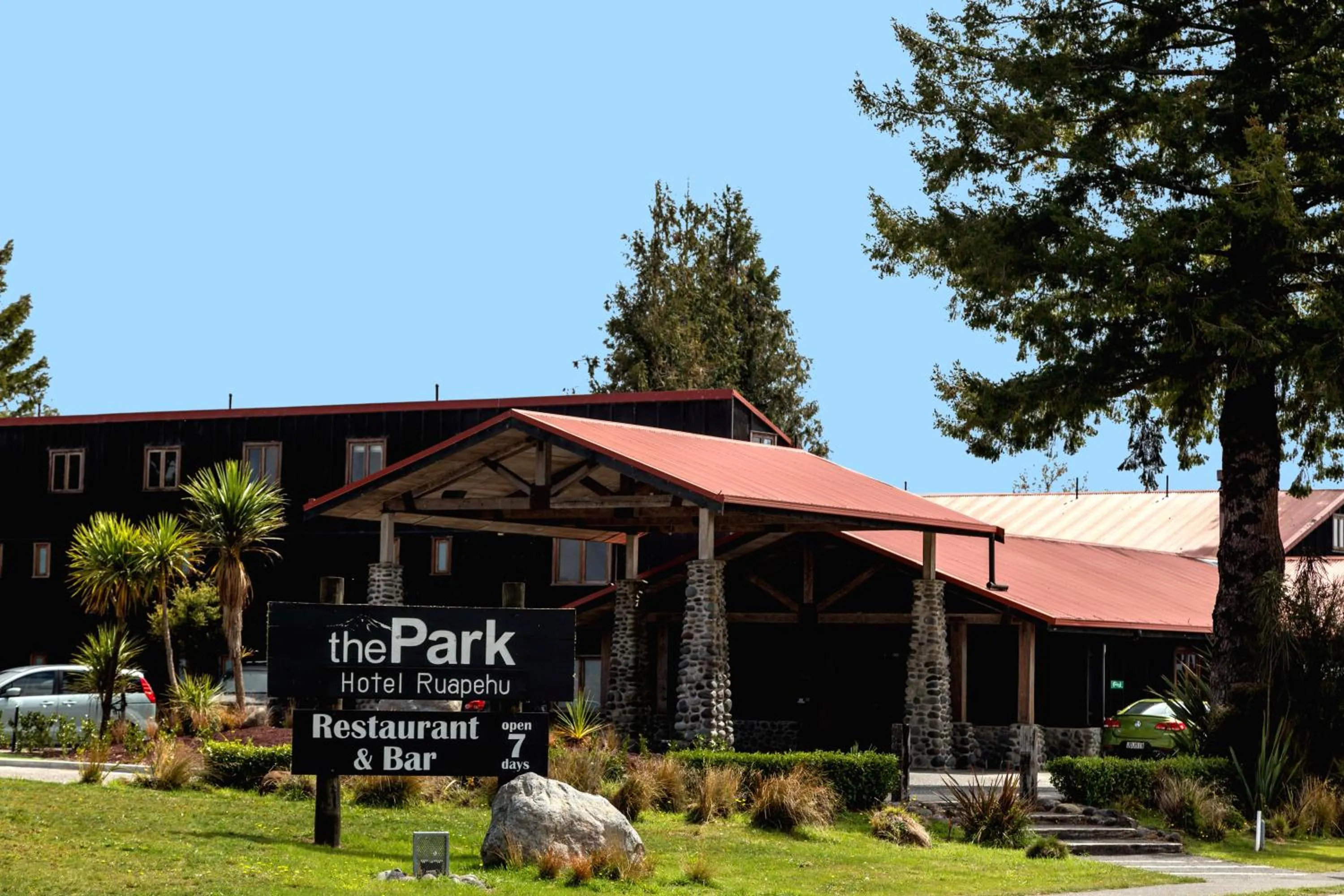 Property building in The Park Hotel Ruapehu
