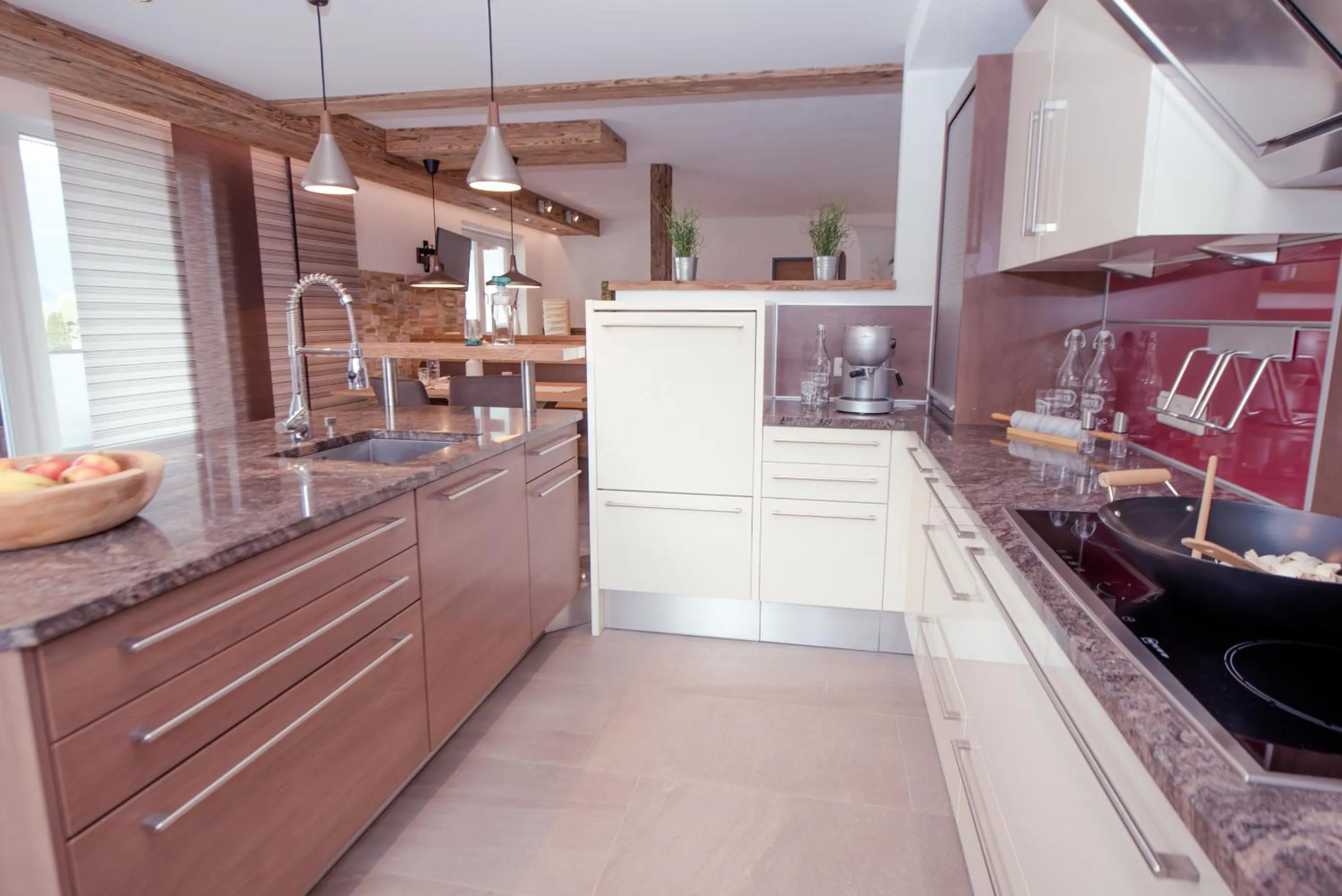 Kitchen or kitchenette in Inn-Apartments