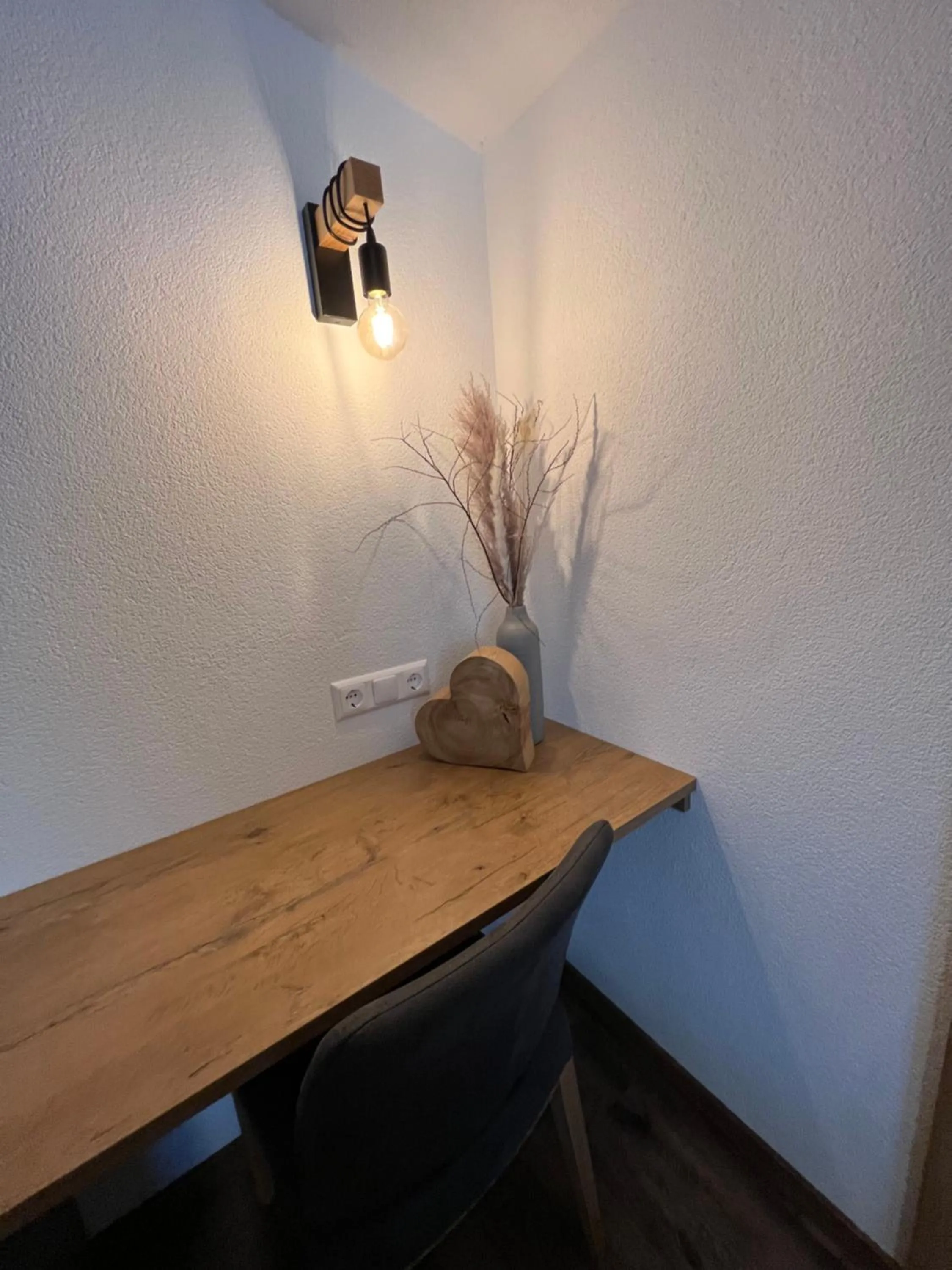 Decorative detail in Inn-Apartments