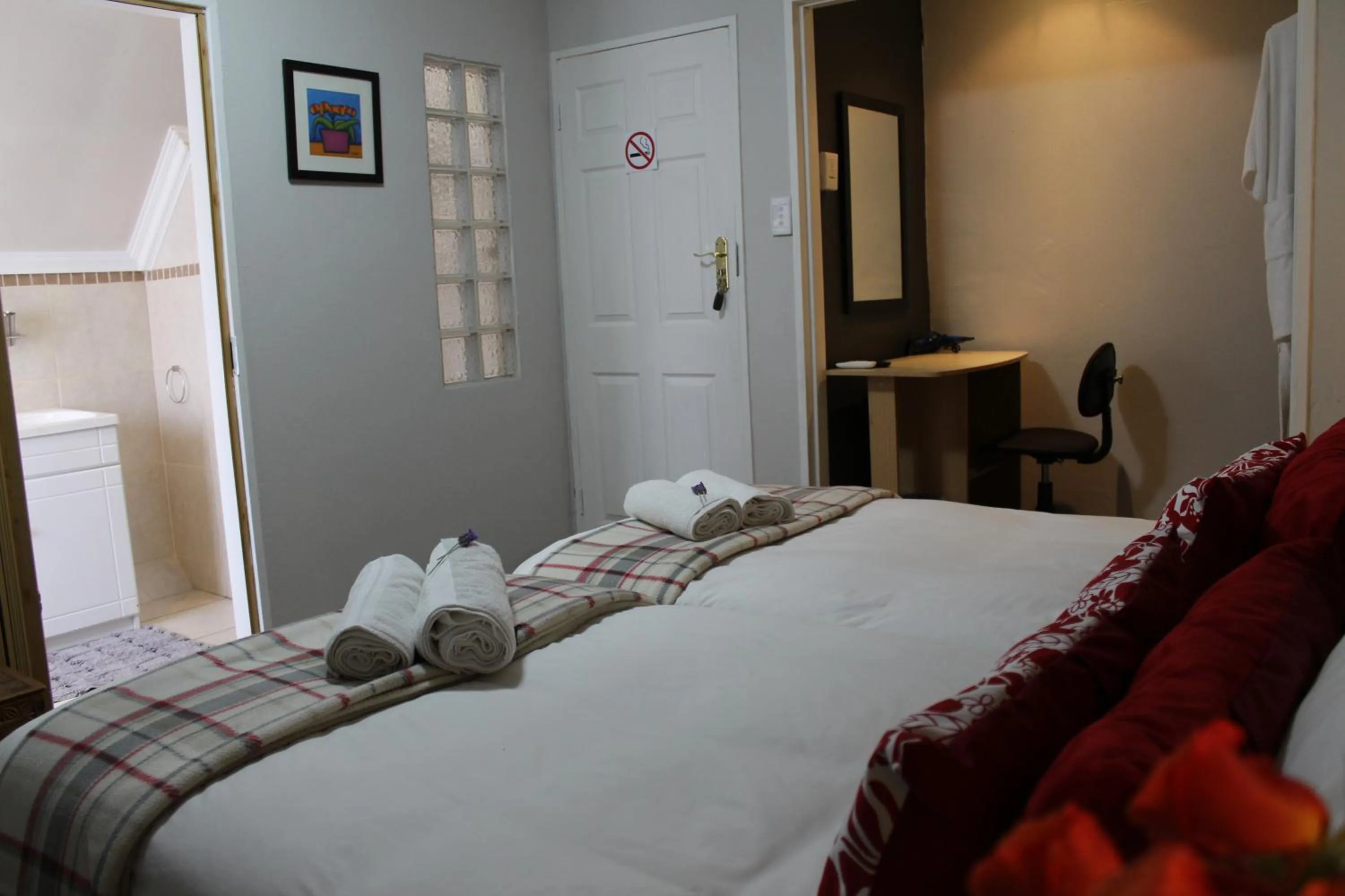 Photo of the whole room, Bed in 3 Liebeloft Guest House