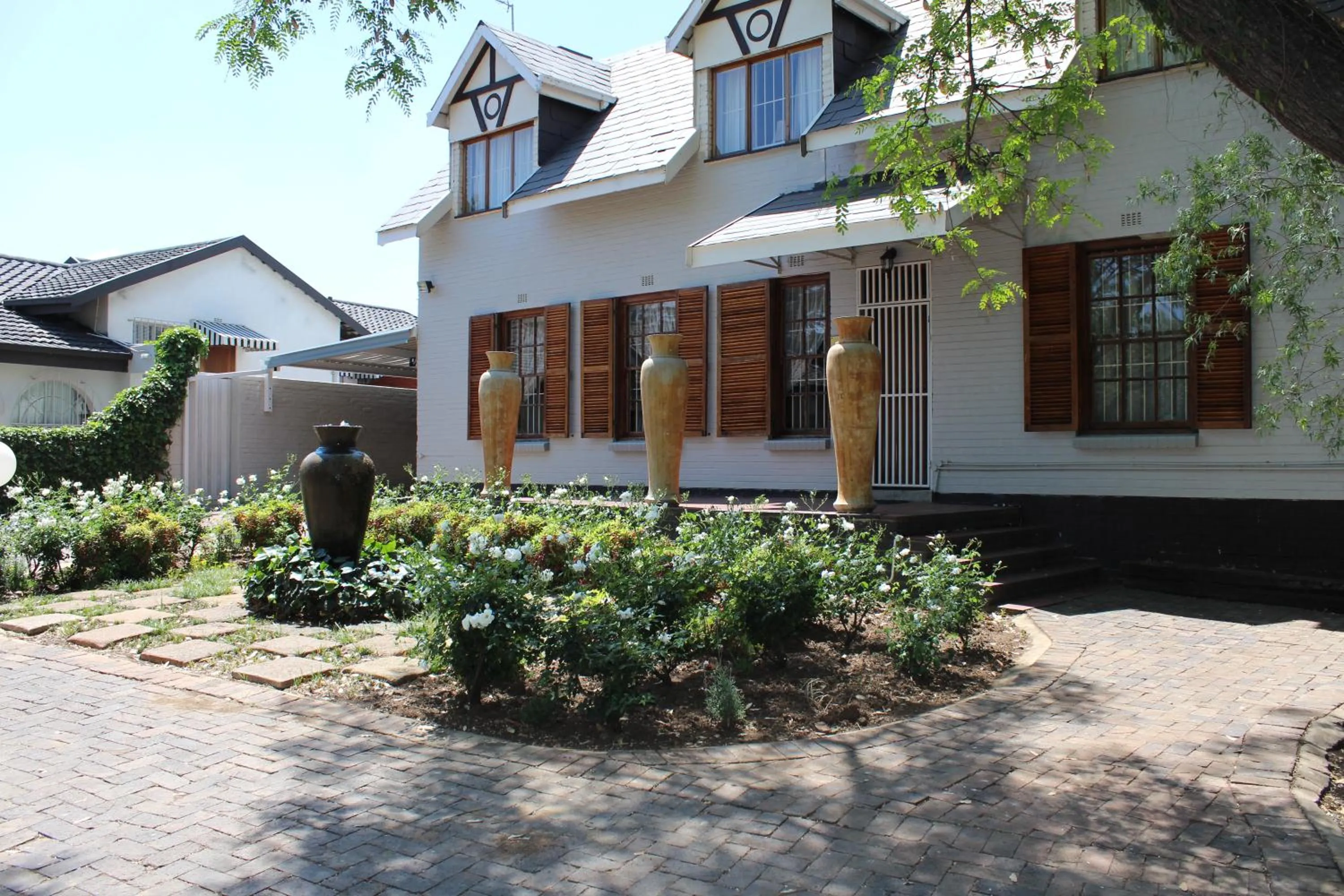 Garden view in 3 Liebeloft Guest House