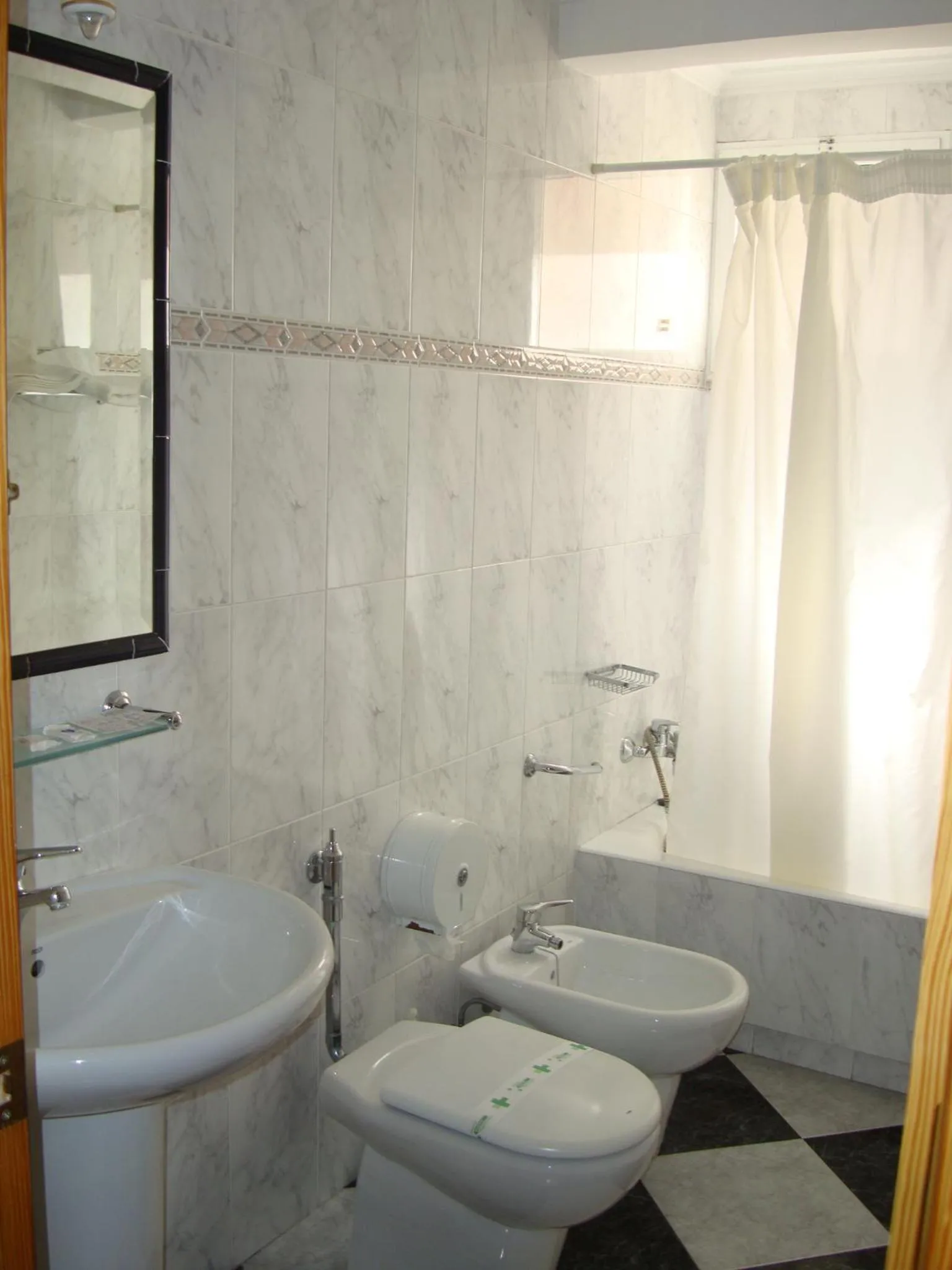 Bathroom in Hotel Guillermo II